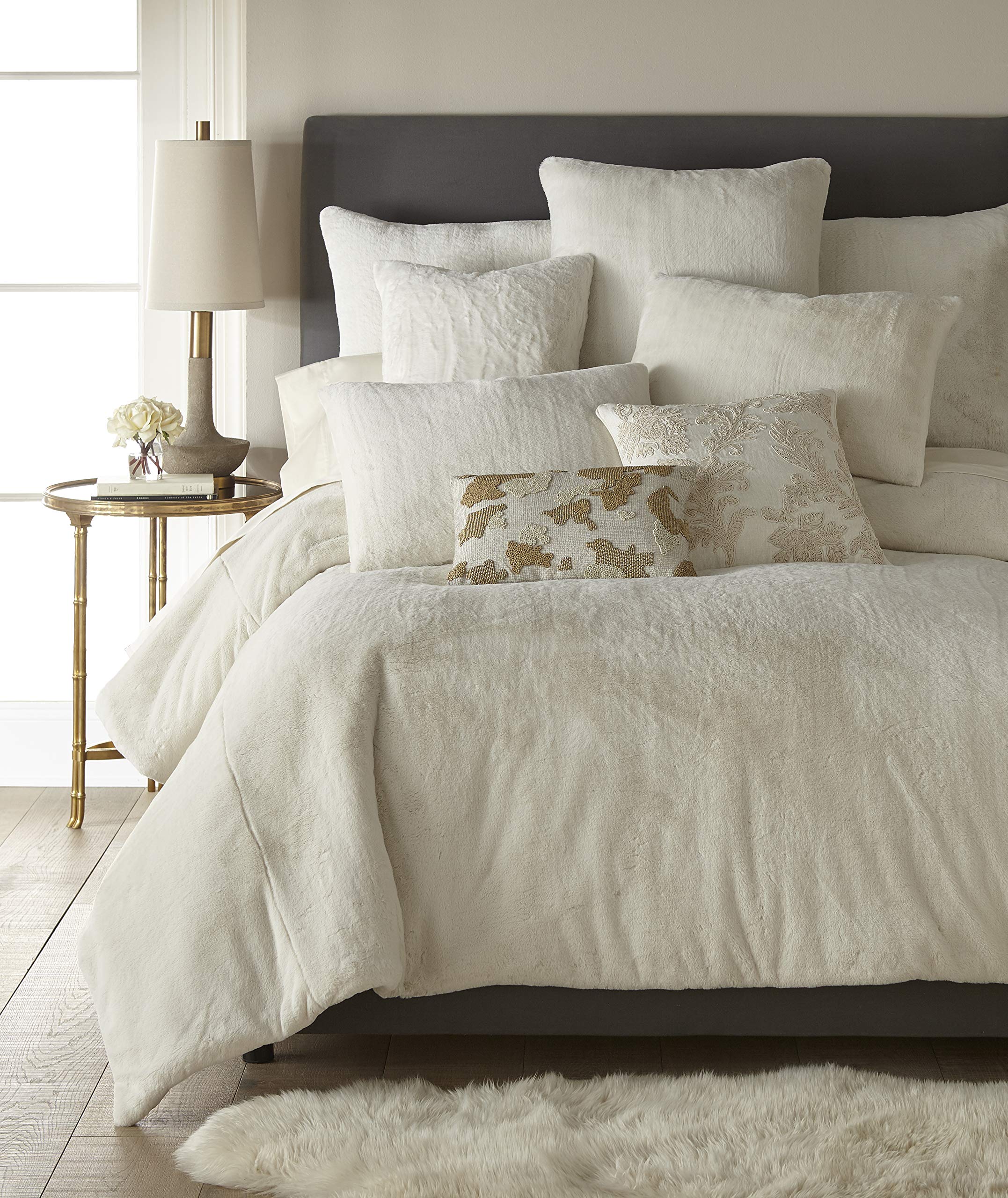 Sherry KlineFury Tale 3-Piece Comforter Set (King, Ivory)