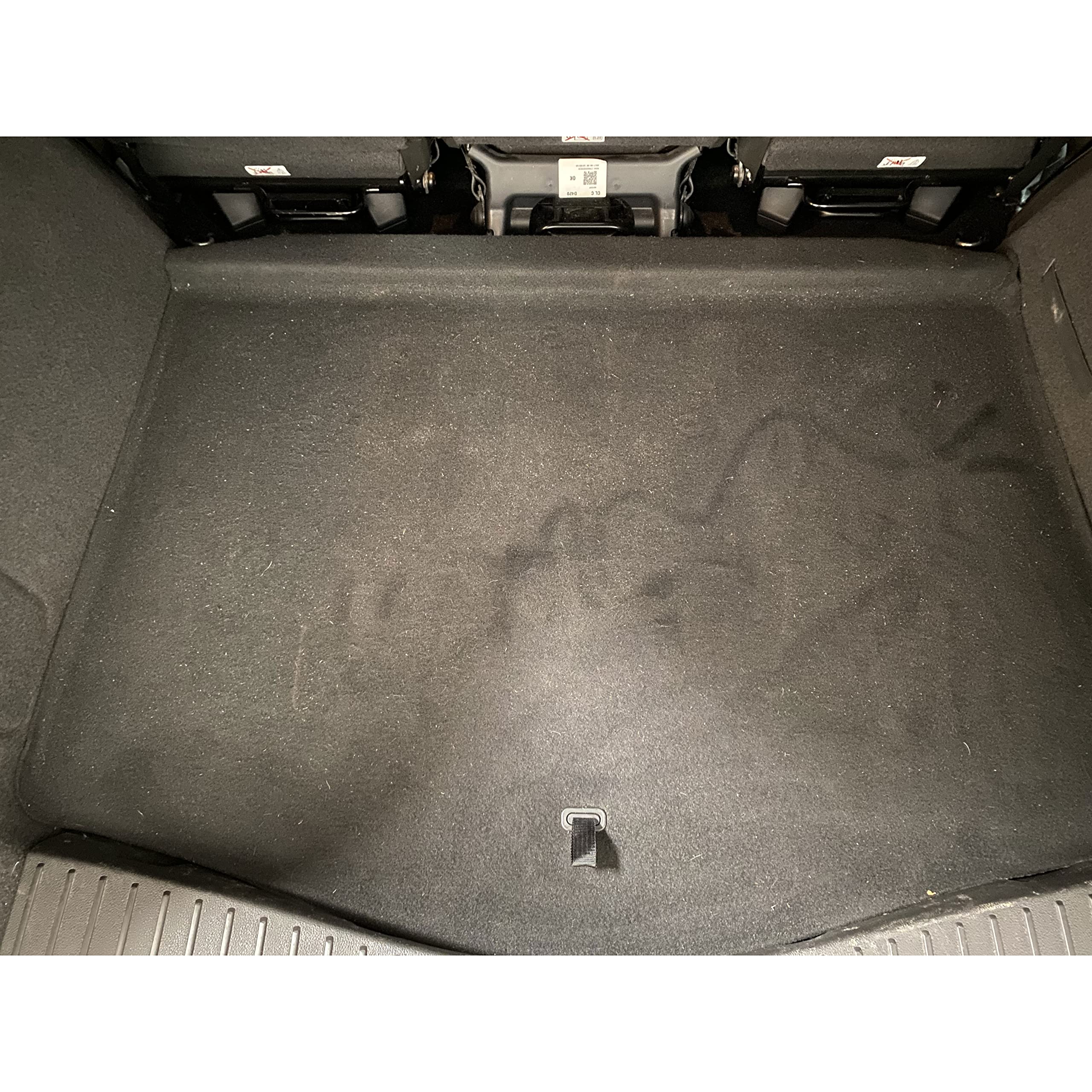 Bestel hier uw kofferbakmat van 100% rubber op maat voor de Ford C-Max