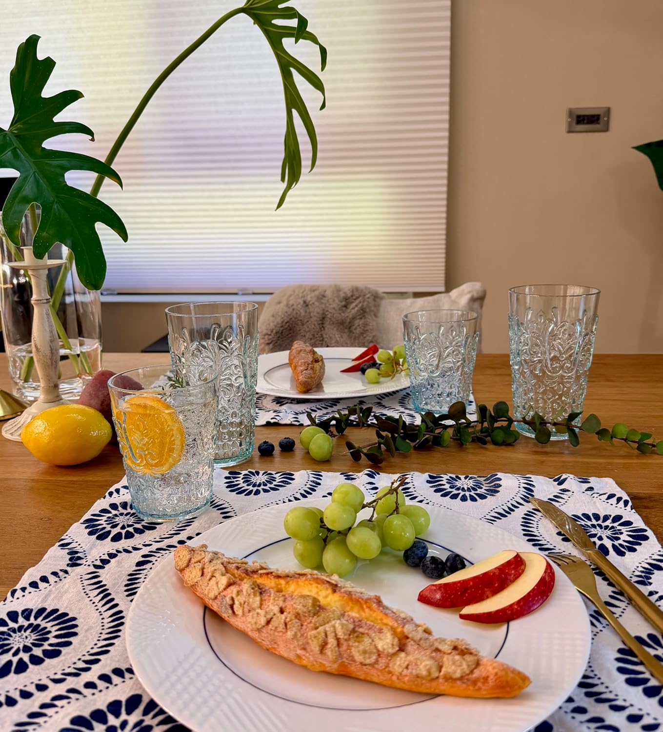 KLIFA- BLOIS- 15.2 & 20.5 ounce, Set of 8, Acrylic Tumbler & Highball Drinking Glasses Cups, BPA-Free, Stackable Plastic Drinkware, Dishwasher Safe, Vintage Looking Cups, Light Teal