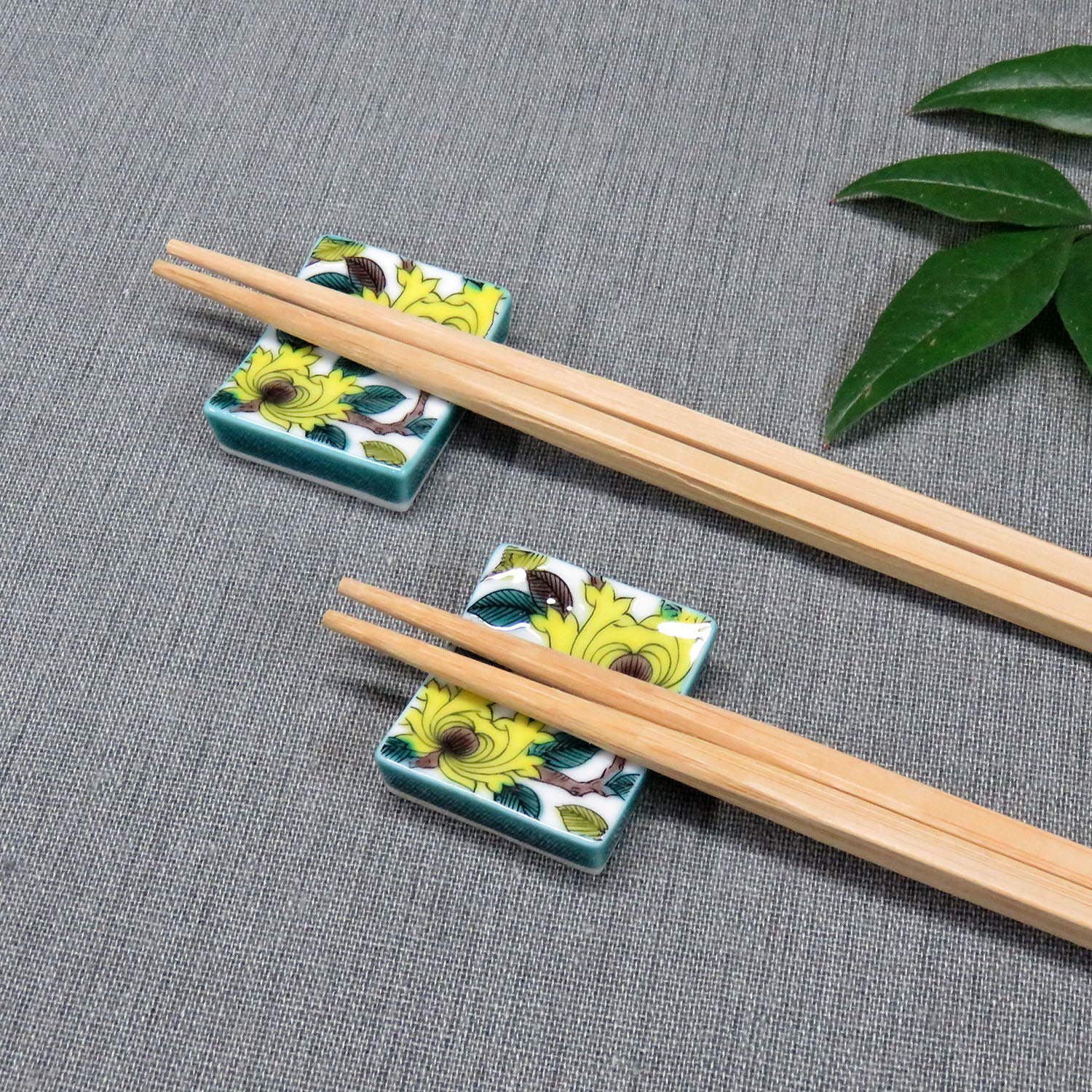 Chopsticks Rest Stylish Kutani Ware Pair Chopsticks Rest Set Peony Pottery Cutlery Rest Made in Japan : Home & Kitchen