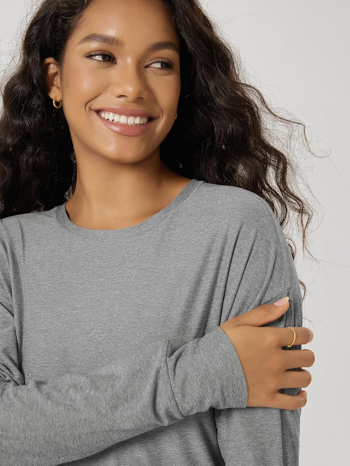 ODODOS Women's Long Sleeve Tee - Ultra Soft odSTRATUM Tech Performance Top UPF 50+ Crew Neck Relaxed-Fit T-Shirts - Image 5