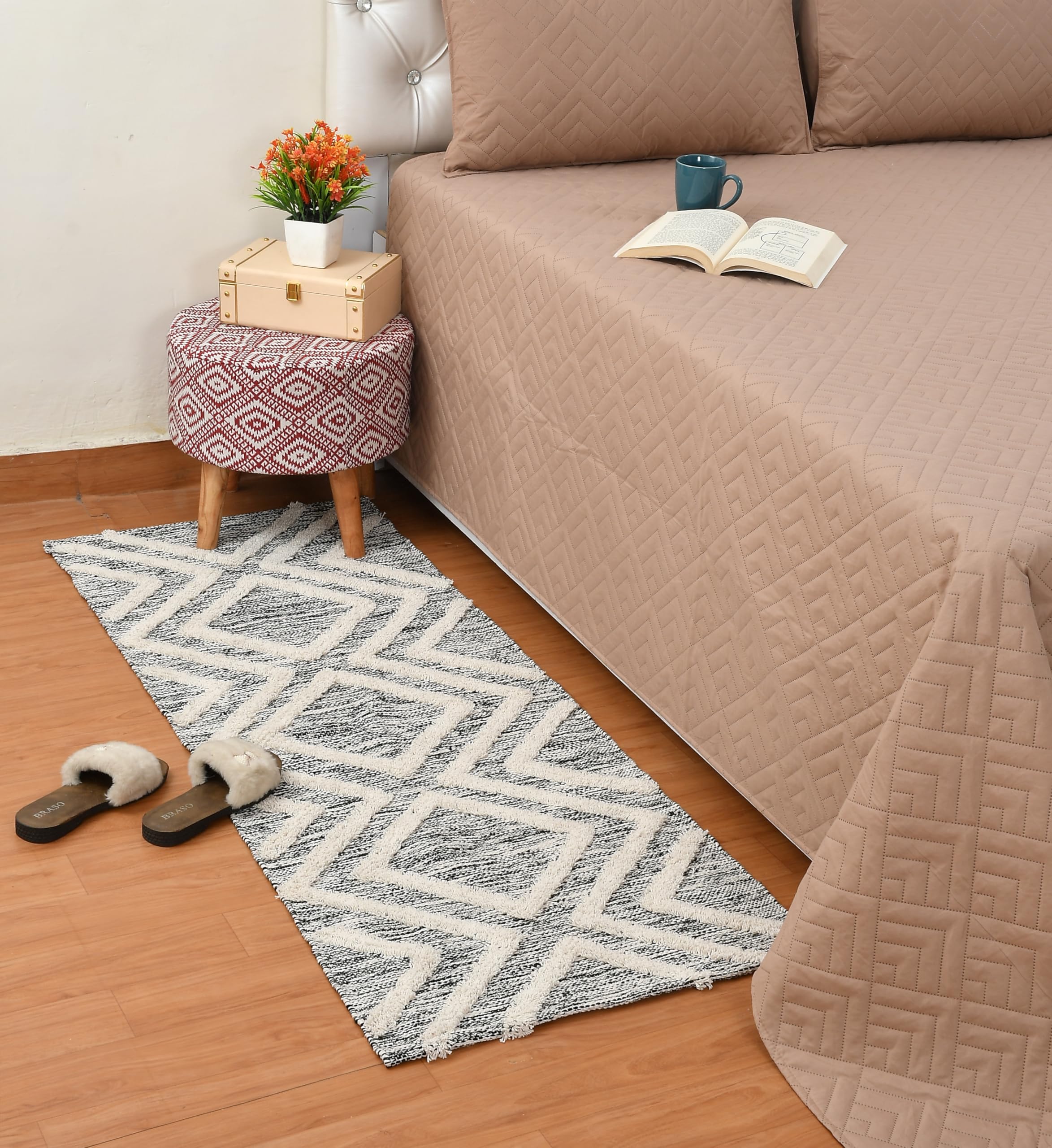 ALSTONIA Hand Woven 100% Natural Cotton Export Quality Designer Striped Rug, Bed Side Runner for Bedroom, Passage,Living Room, Size-2x5 feet or 60 cms x 152 cms, Pack of 1 (Black & White) (B0DGQQ6QJH) Amazon Price History, Amazon Price Tracker