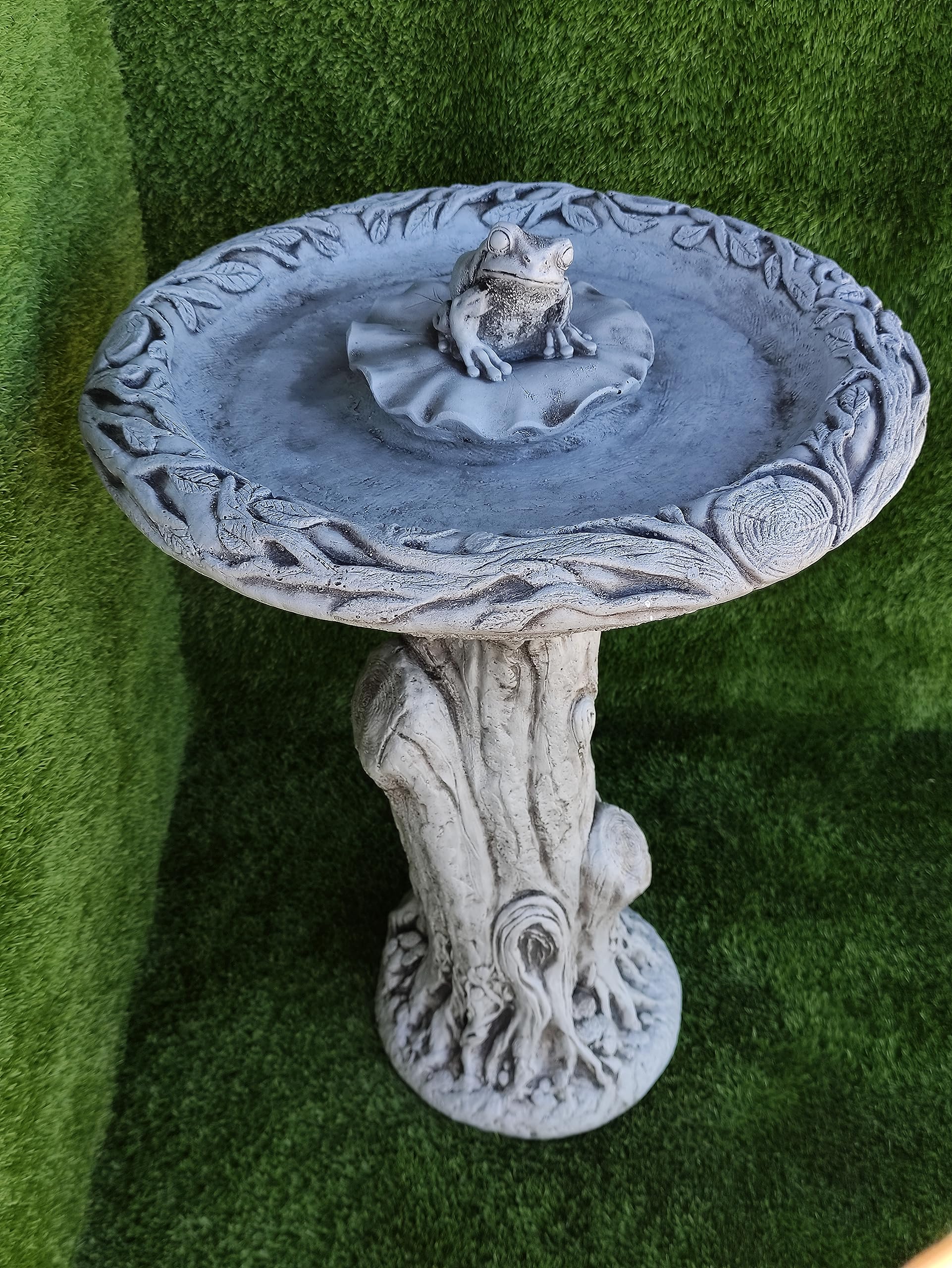 AnaParra Fuente de Jardin Bebedero de pájaros decoración para Exterior con Rana 46x46x66cm. de hormigón Piedra Artificial | Peso 30Kg.