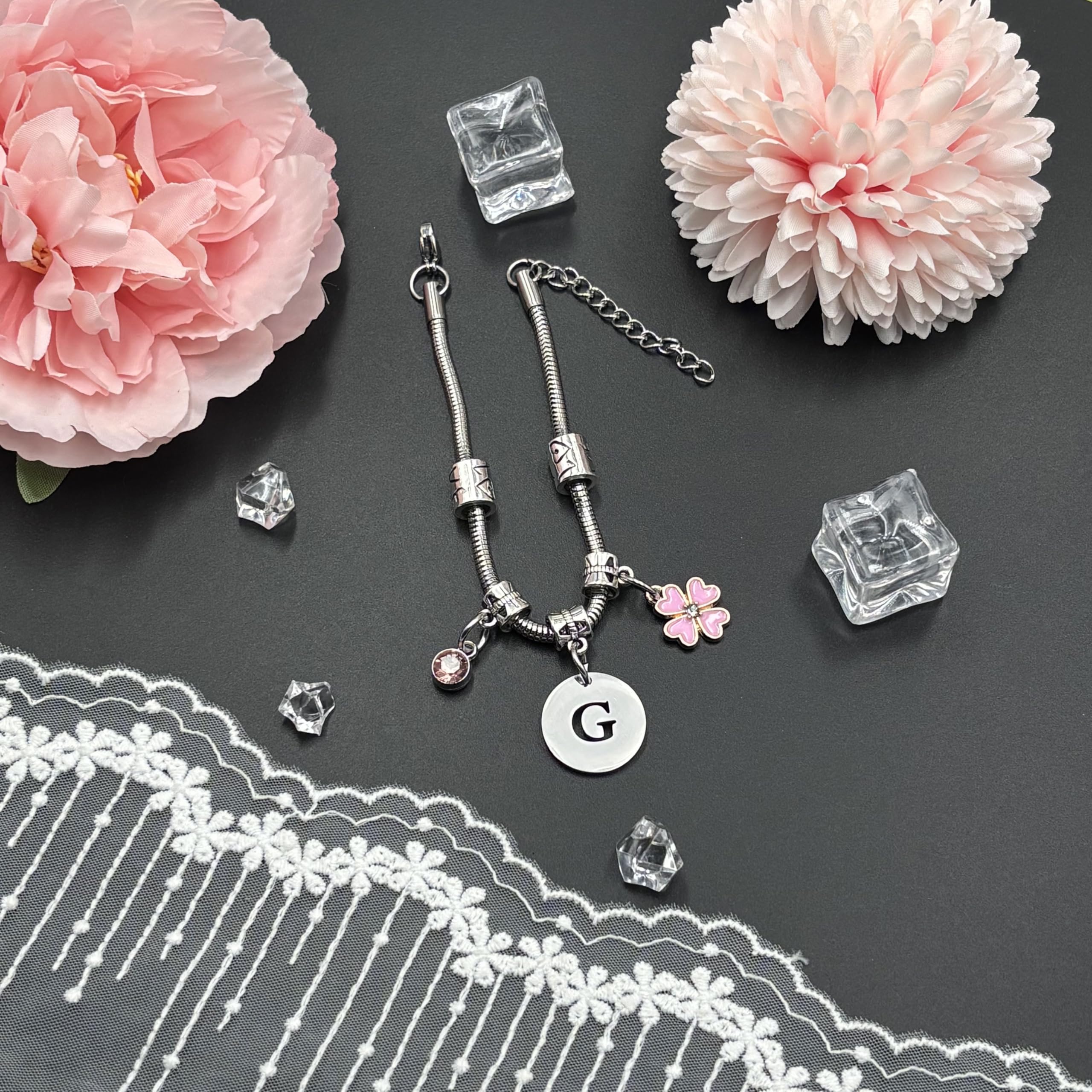 KJKJKJ A-Z 26 Lettera Iniziale Ciondolo Bracciale Donne Natale Regalo Personalizzazione Idee Regalo di Compleanno Bracciale,Figlia Sorelle Amici Amante Compleanno Natale Laurea Regalo Bracciale