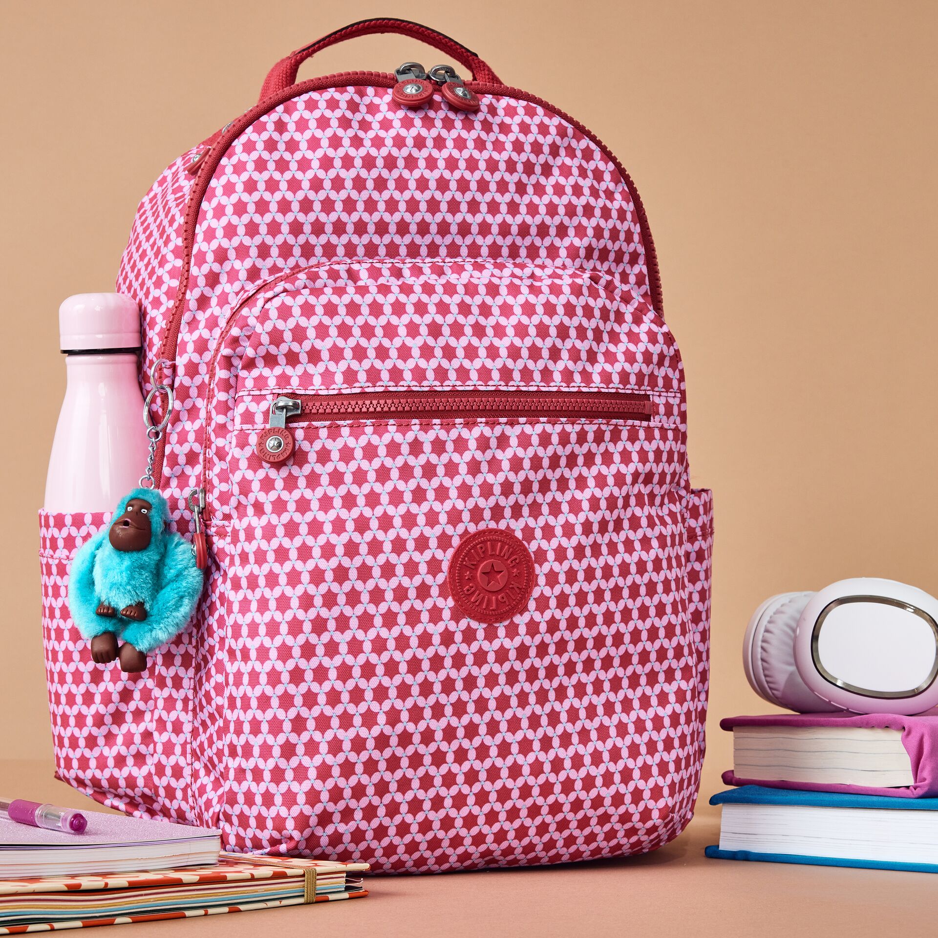 Amazon.com: Kipling Seoul Small Tablet Backpack Aqua Flowers  display picture 3