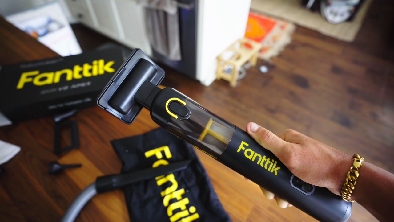Amazon.com - Fanttik Slim V8 APEX Car Vacuum, 4-in-1 Portable Mini