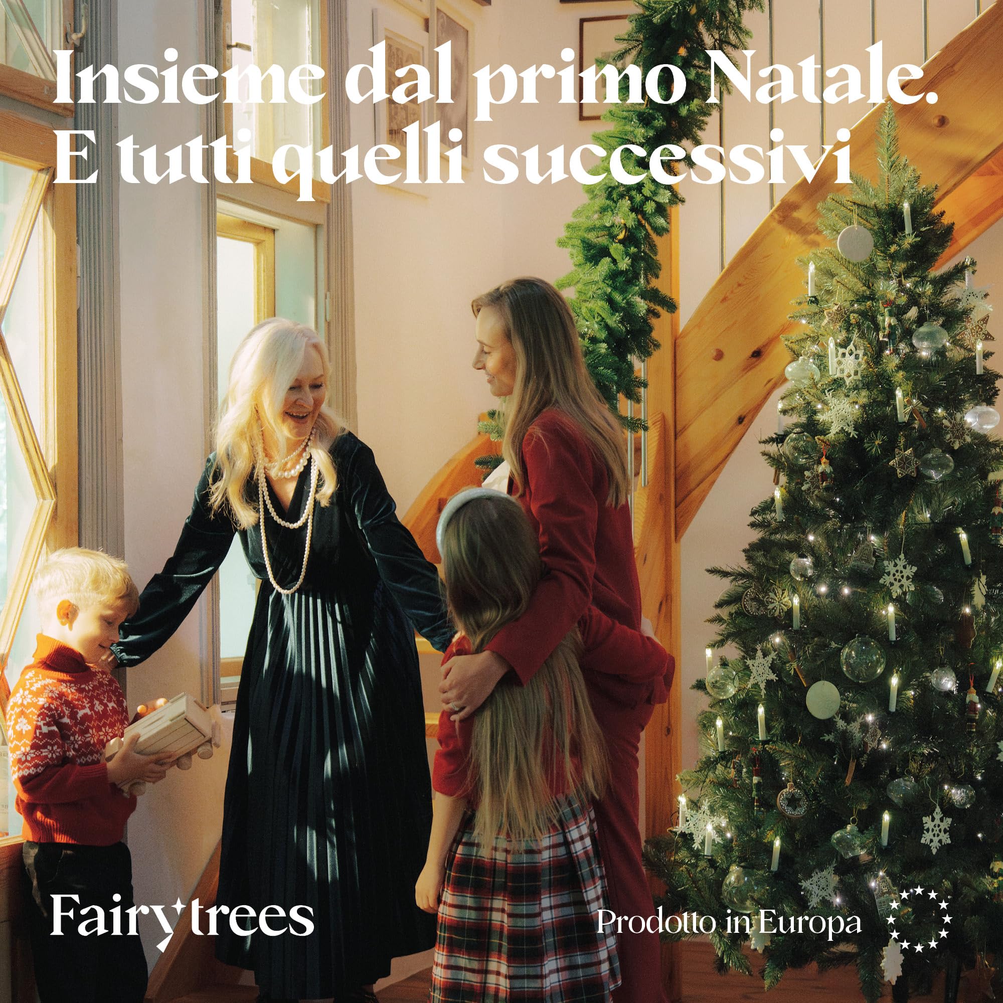 Albero di Natale artificiale FairyTrees 180cm Abete Rosso/Peccio naturale con supporto in legno | Abete di Natale artificiale con tronco verde | Facile da Montare | Prodotto in EU