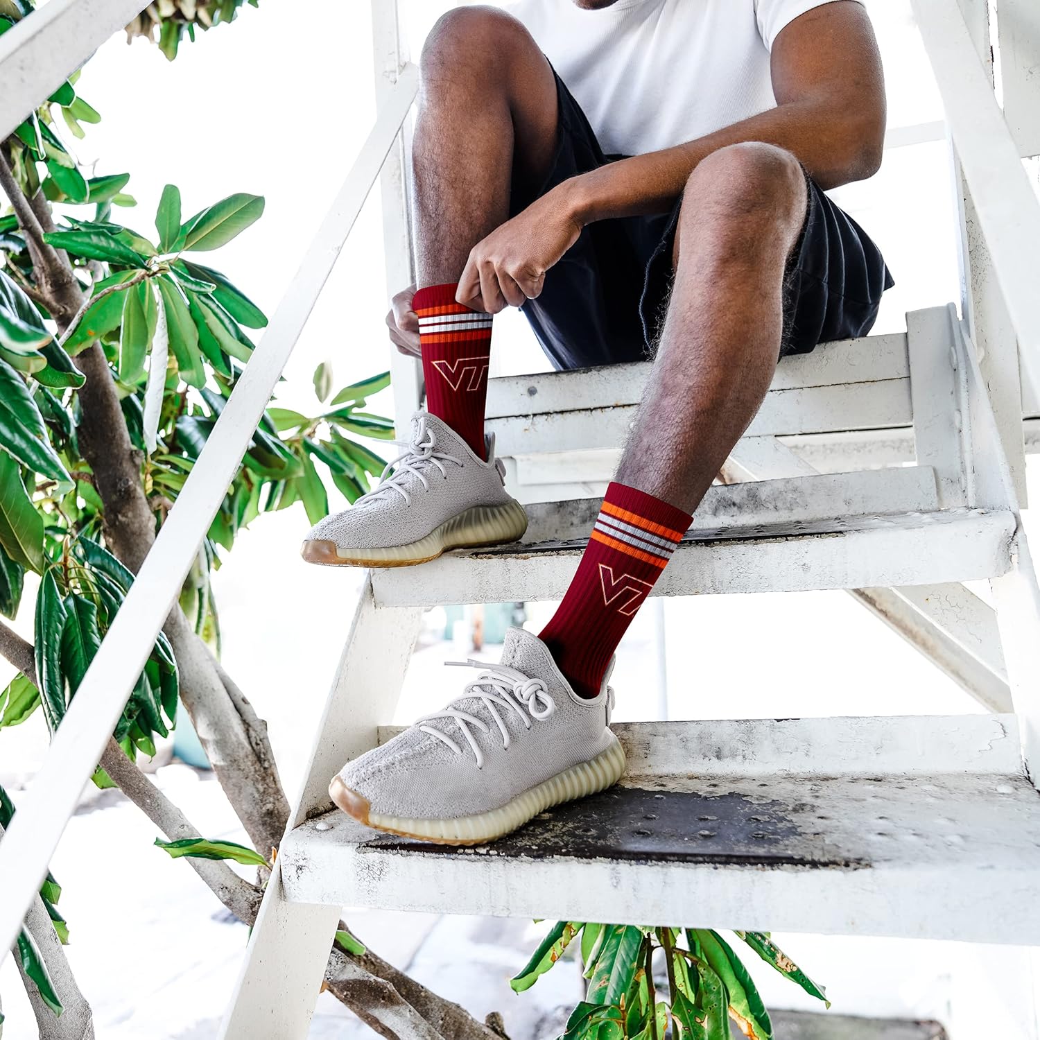 FBF NCAA unisex-adult 4 Stripe Deuce Crew - Image 2