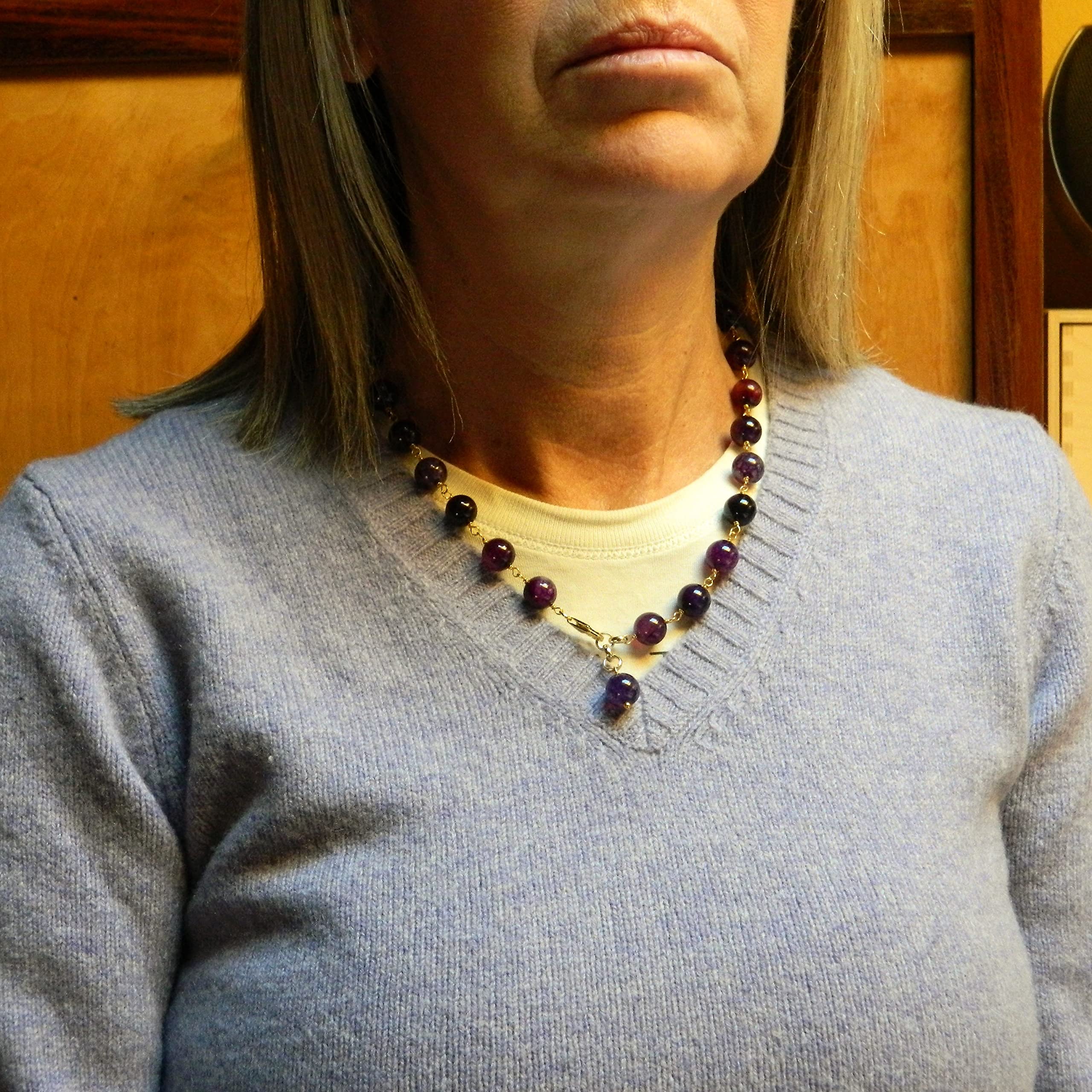 Collana girocollo da donna in giada viola - Pietre dure naturali lisce - Chiusura in argento 925 placcato oro - Gioiello artigianale Made in Italy - Regalo elegante per lei - DoudiBijoux