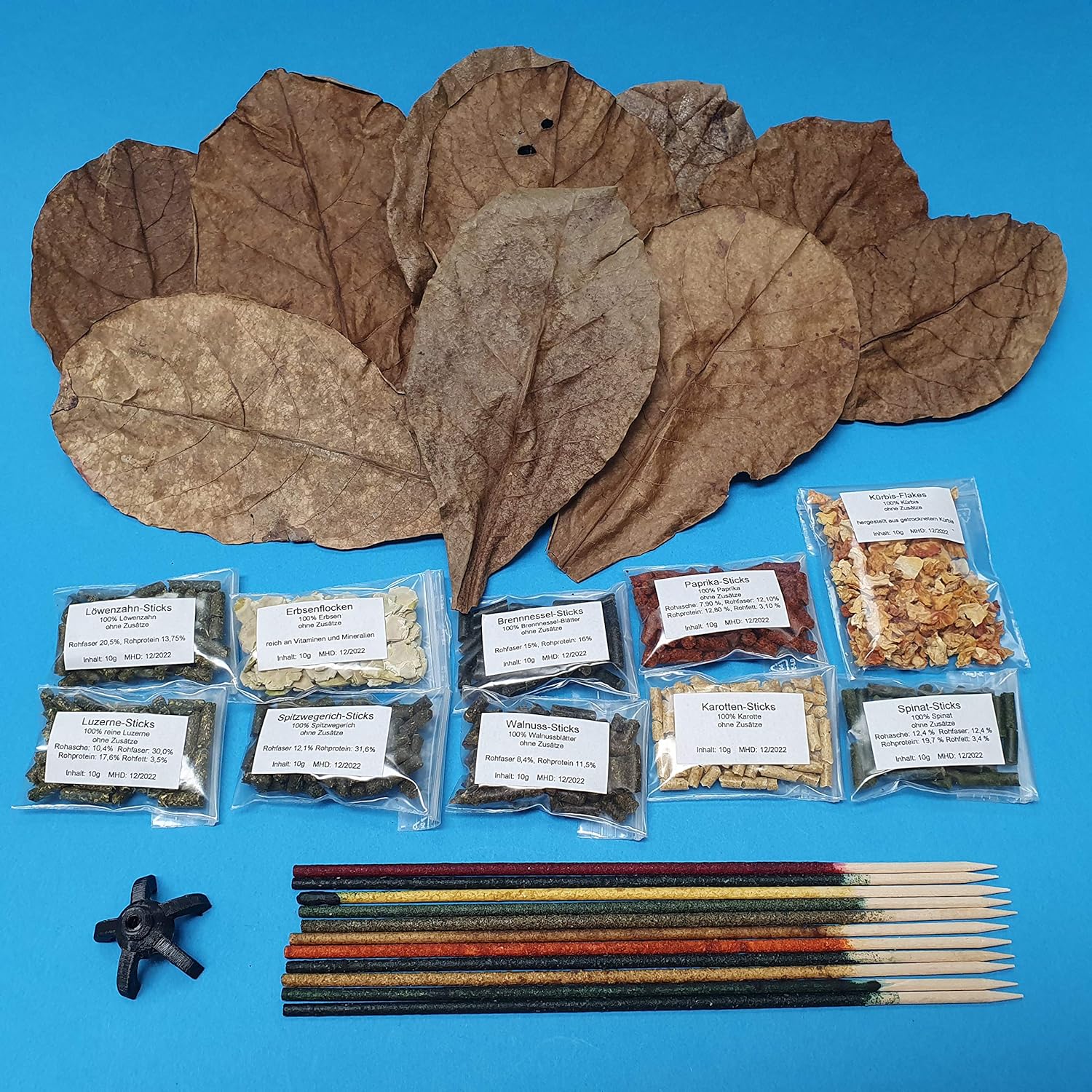 Futterset für Garnelen und Krebse / 10 Garnelenlutscher mit Halter + 10 x 10 g Sticks + 10 Seemandelbaumblätter