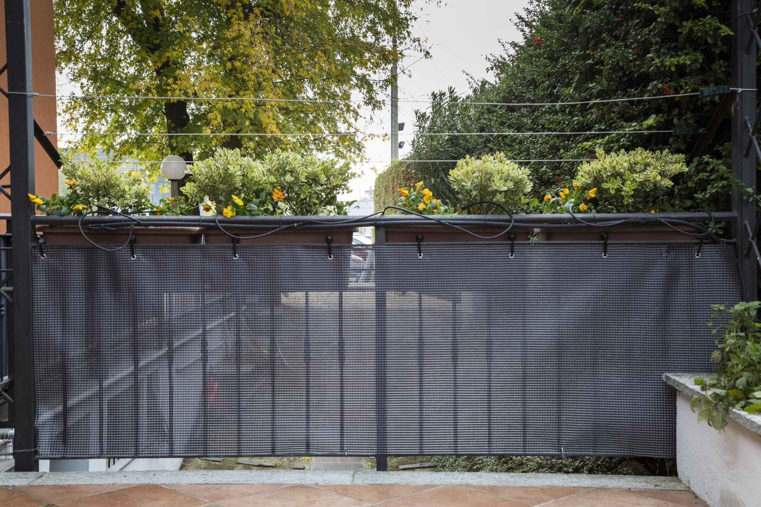 Telo frangivista decorativo grigio pesante alta qualità con occhielli, rotolo 5 m per balcone e giardino – FENCESHOP - H. 150 cm