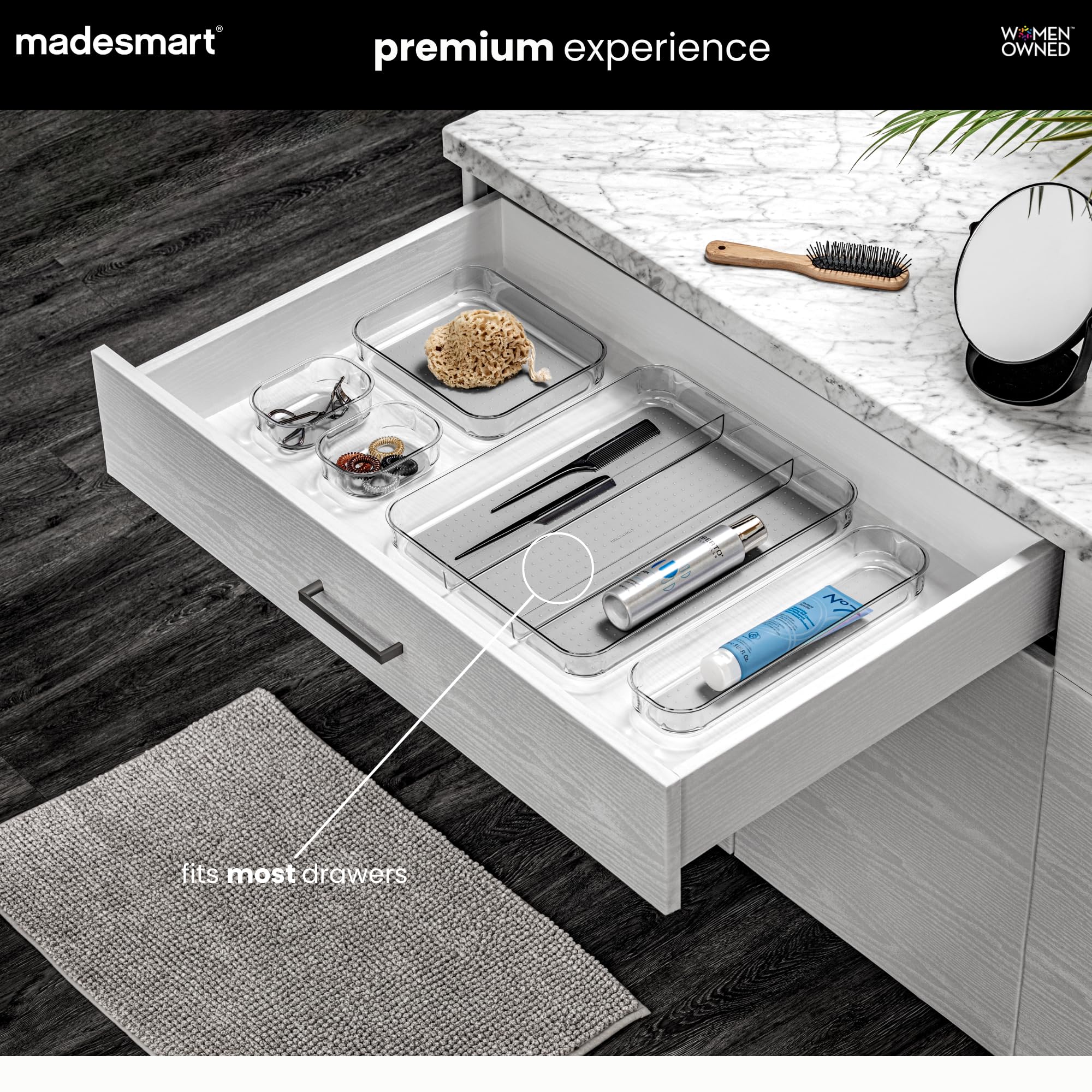 Madesmart - Bandeja para utensilios (tamaño grande), color gris claro | Colección de agarre suave transparente | 3 compartimentos | Forro de agarre suave | Patas antideslizantes | Sin BPA