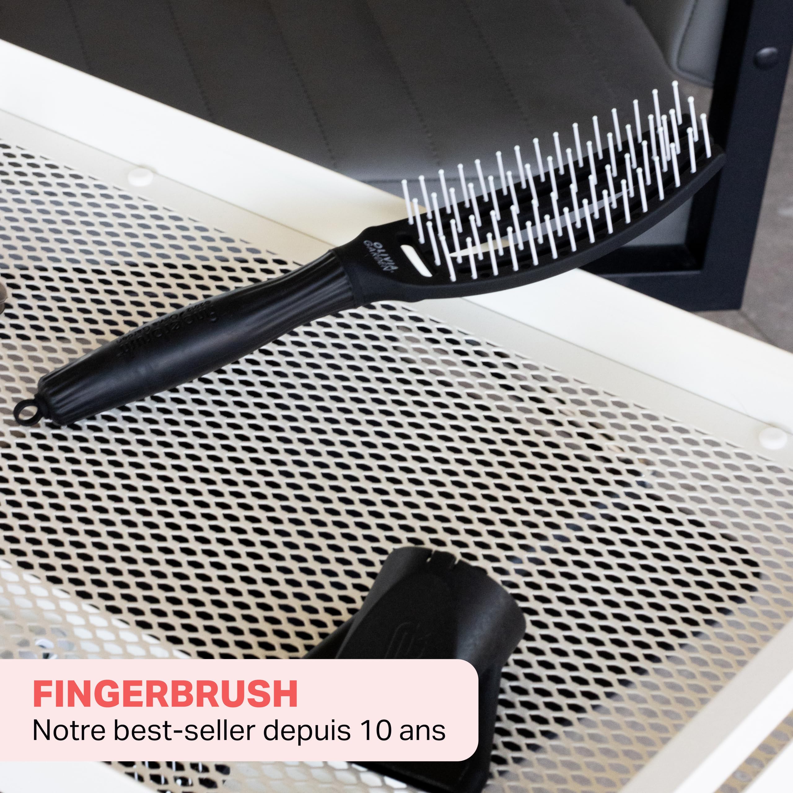 Fingerbrush Care Iconic Olivia Garden - Talla Media - Negro - Cepillo de cerdas de Nylon para desenredar y peinar sin esfuerzo
