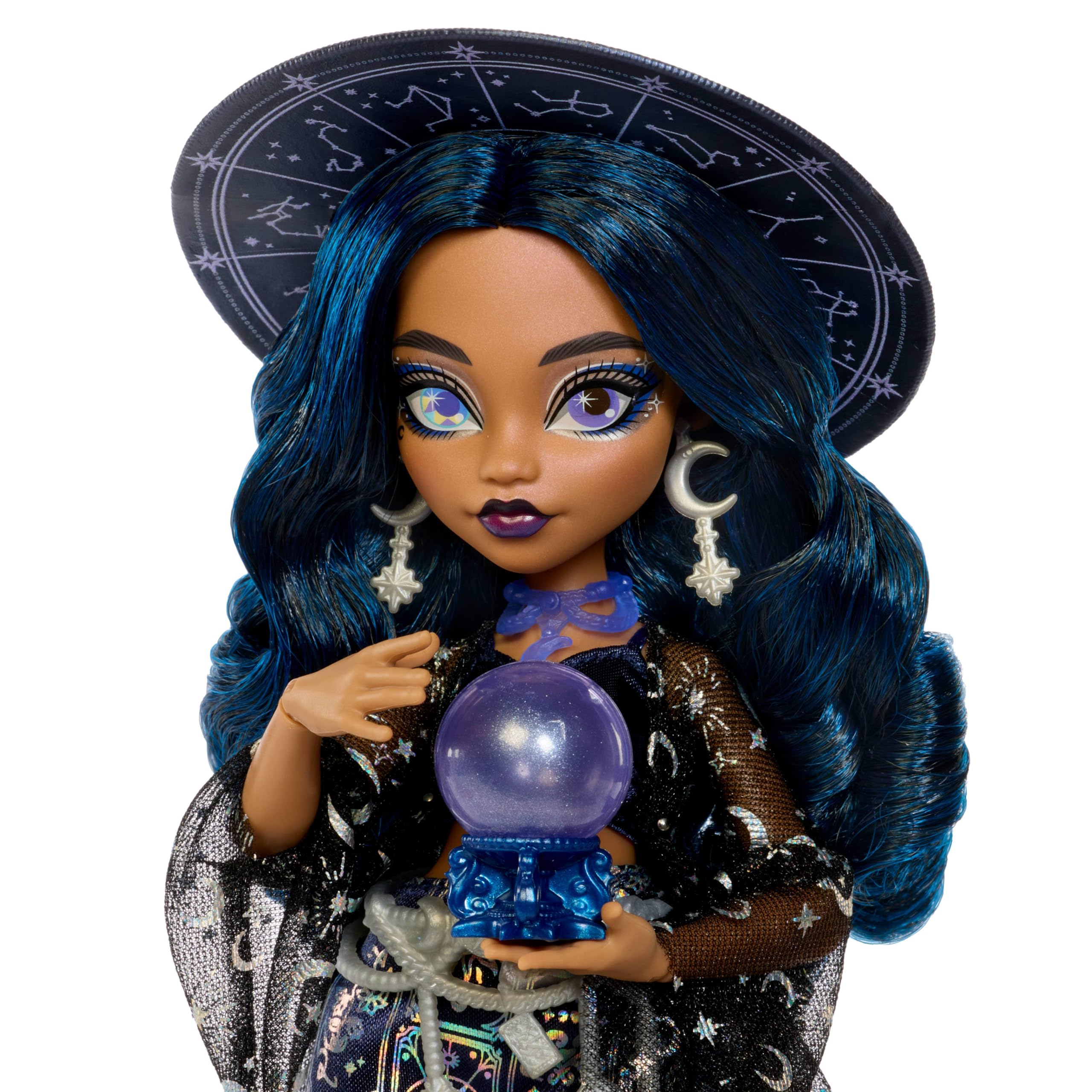 Monster High Puppe, Moonspell Magic by Wahrsager-Hexe Claire De Luna mit Überraschung im Kessel und Zubehörteilen wie eine Kristallkugel, JMB89
