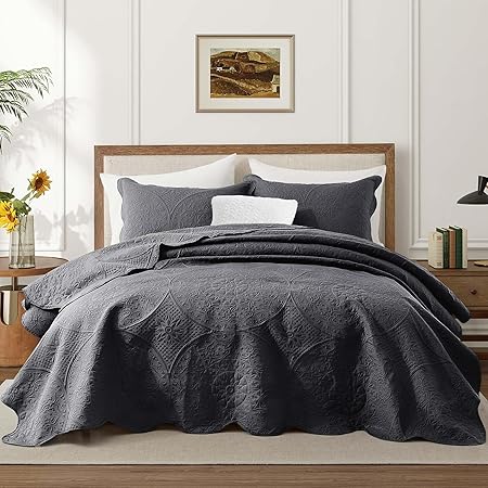 IR Imperial Rooms Queen Quilt Bedding Set Size (90" x 96") + 2 Pillow Shams (20" x 26"+ 2") - 3 Pcs All Season Lightweight Reversible Microfiber Coverlet Floral Embossed Quilt Bedspread (Charcoal)