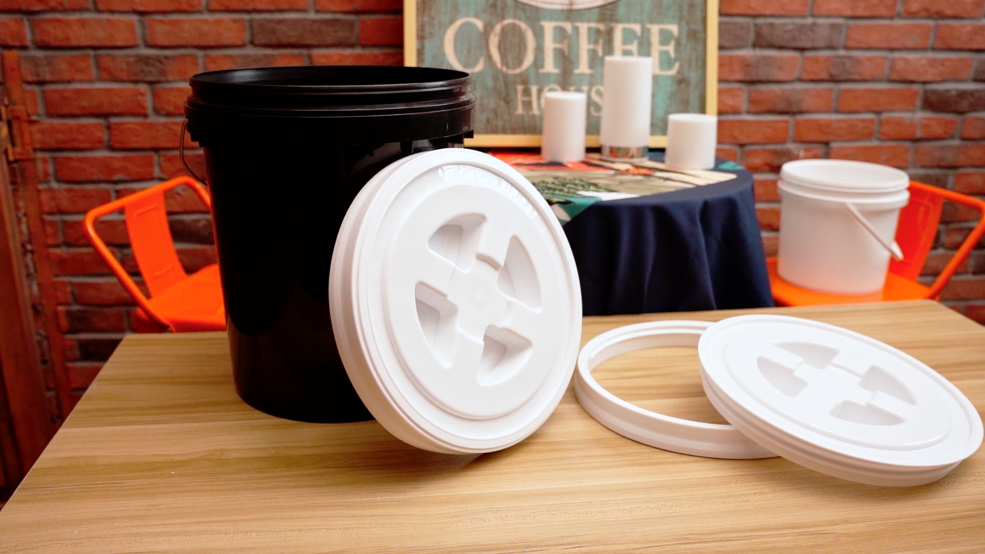 Image of Jetec 2 Pack 5 Gallon Bucket Lids 12 Inch, White and Black | Leak-proof Seal Screw Lid, Plastic, Food Grade, Reusable Bucket Lid, for Pet Food, Beans, Paint Storage, Industrial Buckets