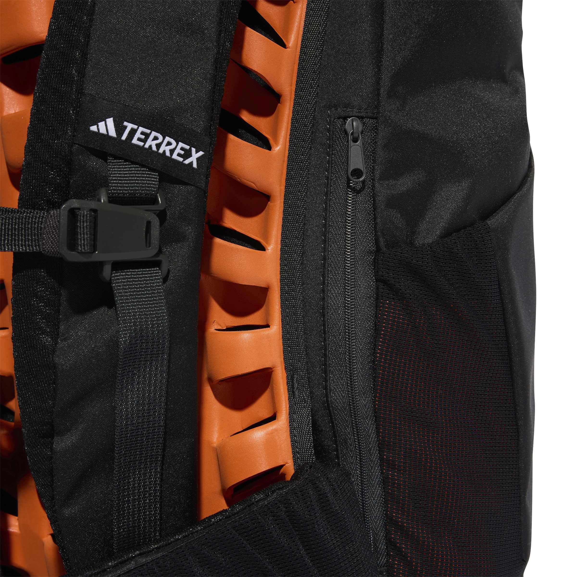 adidas Unisex Terrex Xploric Climacool 30L Backpack, Carbon, One size