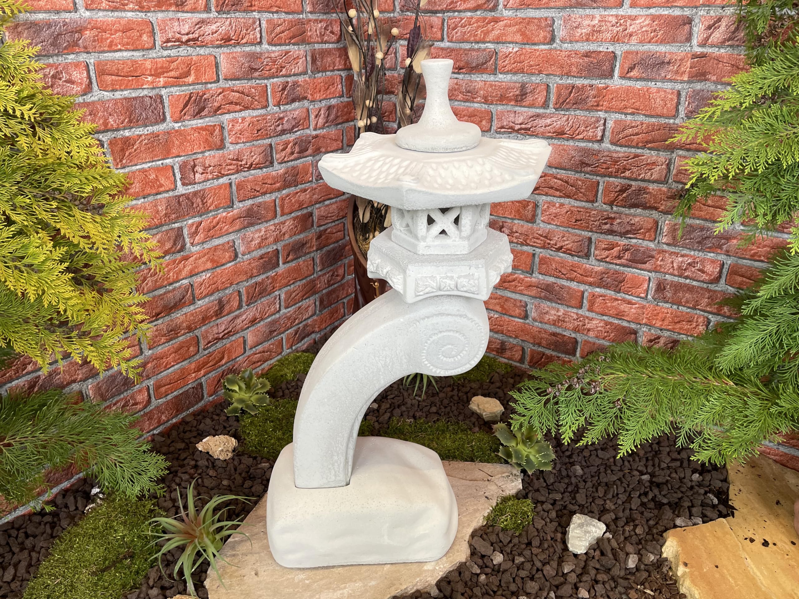 Steintempel im japanischen Stil 'Rankei S' - Handgefertigte Gartenfigur aus regionalem Steinguss - Zen - Dekoration für Garten & Terasse - wetterfest & langlebig