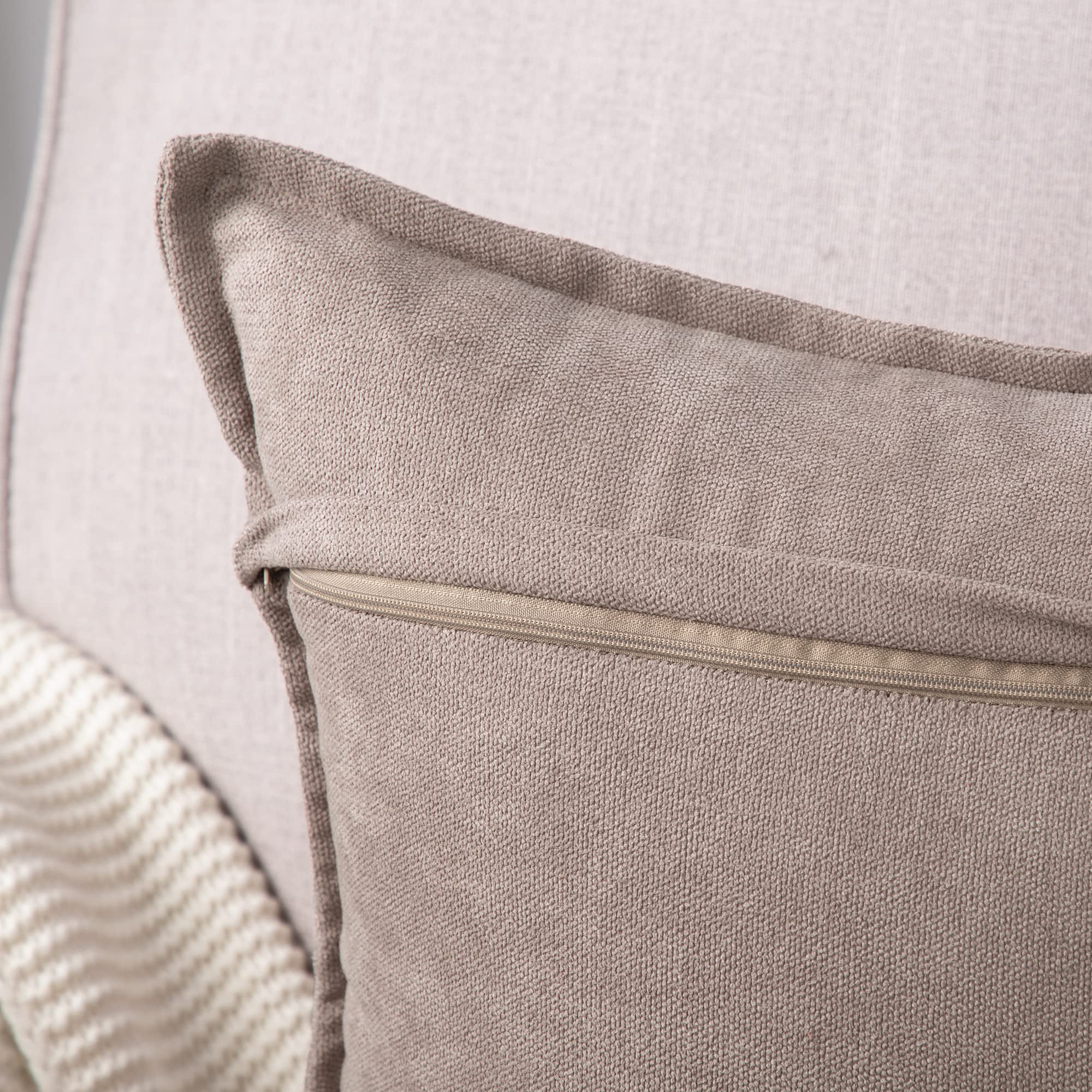 MADIZZ 2er Set kurzen Chenille Zierkissenbezüge weicher dekorativer Kissenbezug für Sofa, Schlafzimmer Kissenhülle Helltaupe 40x40 cm Quadrat