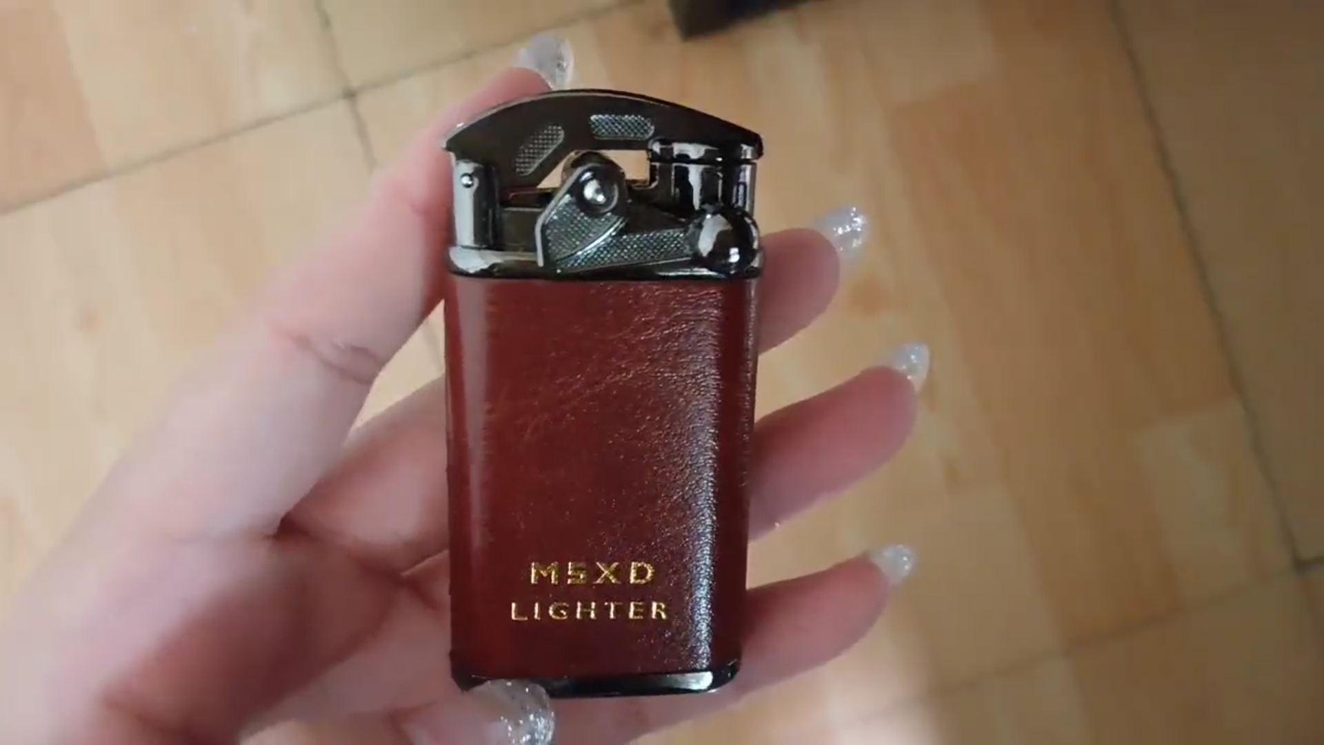 Encendedor mini butano con llama recta a prueba de viento rojo miniatura 7