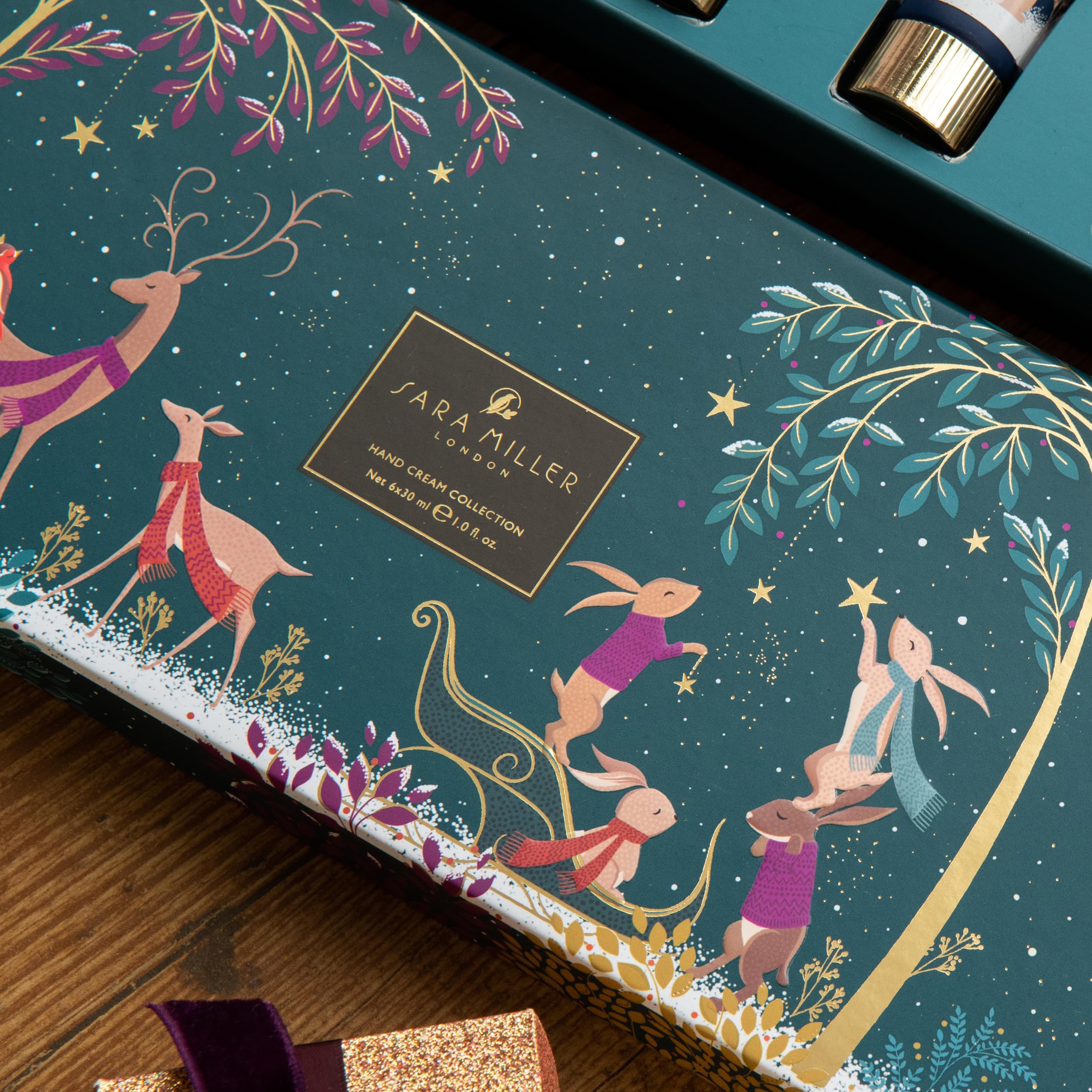 Sara Miller Woodland Tales Duft-Handcreme-Kollektion-Set, 6 Stück, 30 ml, Reisegröße und veganfreundlich, Schönheitsgeschenk für sie, Weihnachtsgeschenk und Strumpffüller
