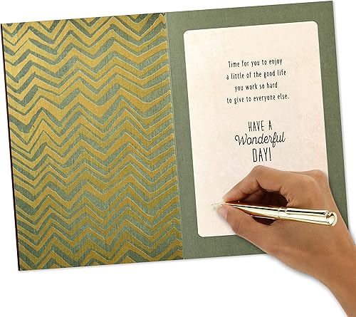 Miniatura 5 de Tarjeta del día del padre Hallmark (Es el día del padre)