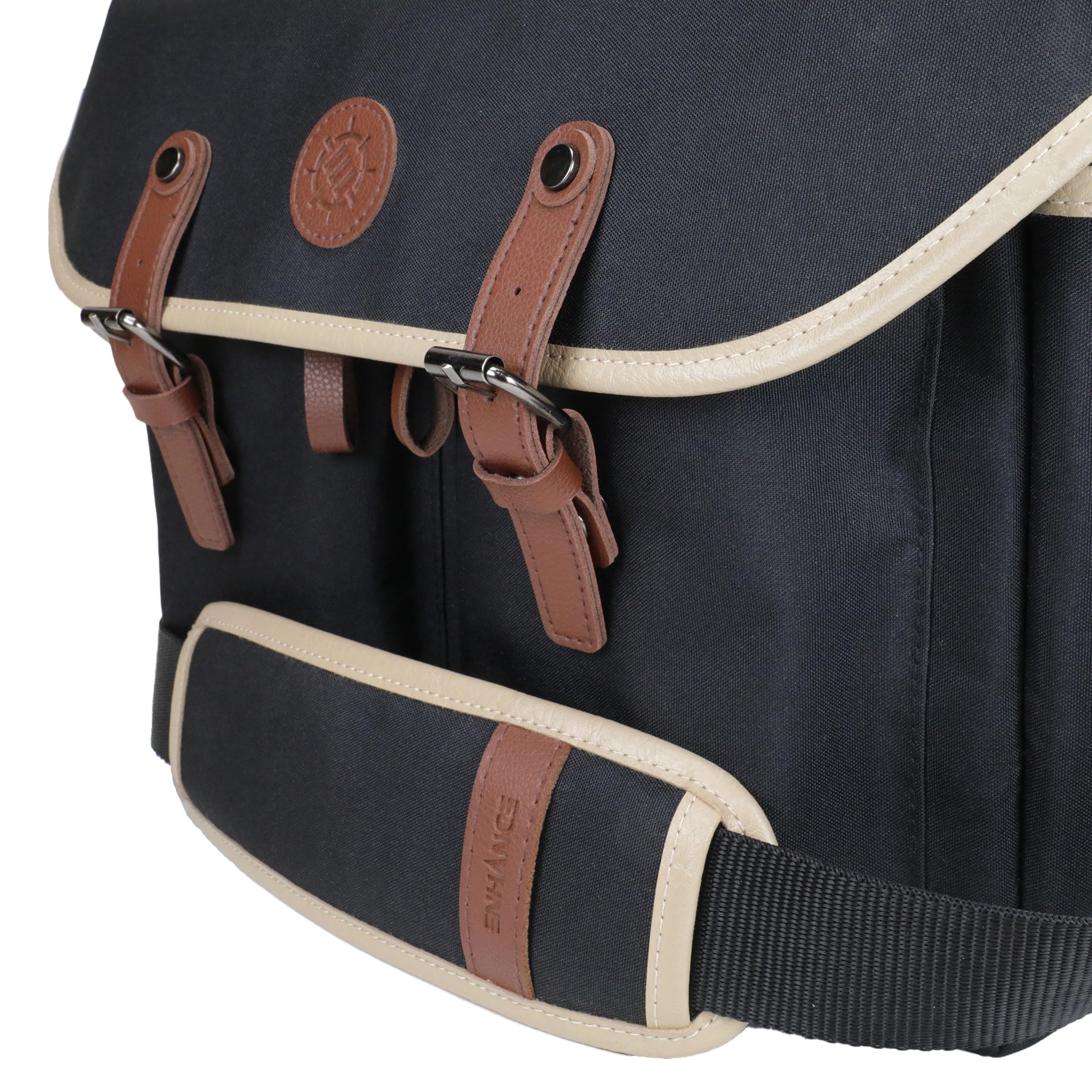 ENHANCE Bolsa de Diseño DND: Elegante Bandolera para Jugadores de rol de Dungeons and Dragons. con Espacio para el Manual del Jugador, Carpetas, Dados y Accesorios, y Bolsillos Laterales (Negro)