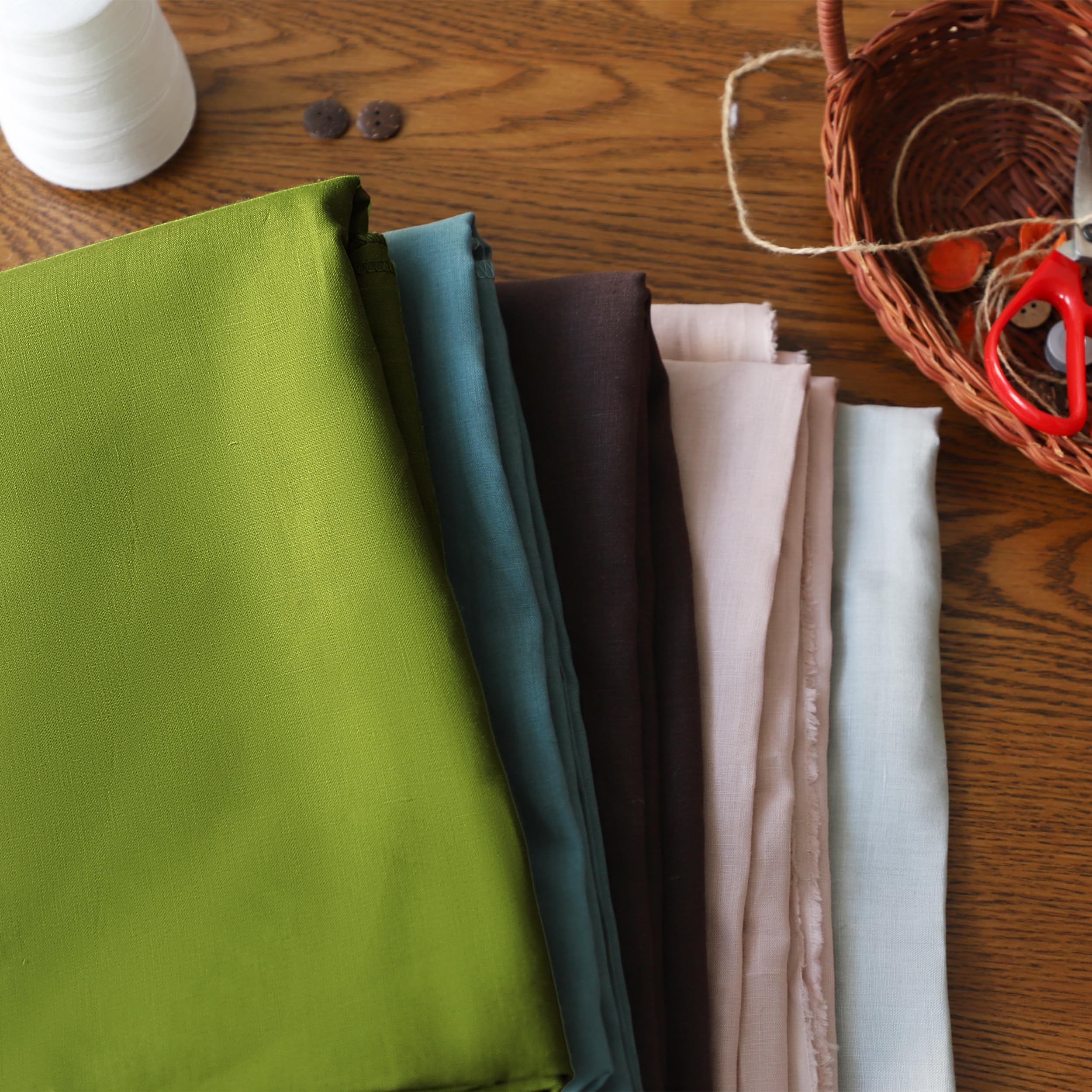 Simple&Opulence Tessuto per cucito in 100% lino naturale per abbigliamento, decorazione della casa, cucito, larghezza 198 cm, resistente, tinta unita, tessuto artigianale al metro (verde, 91 m)
