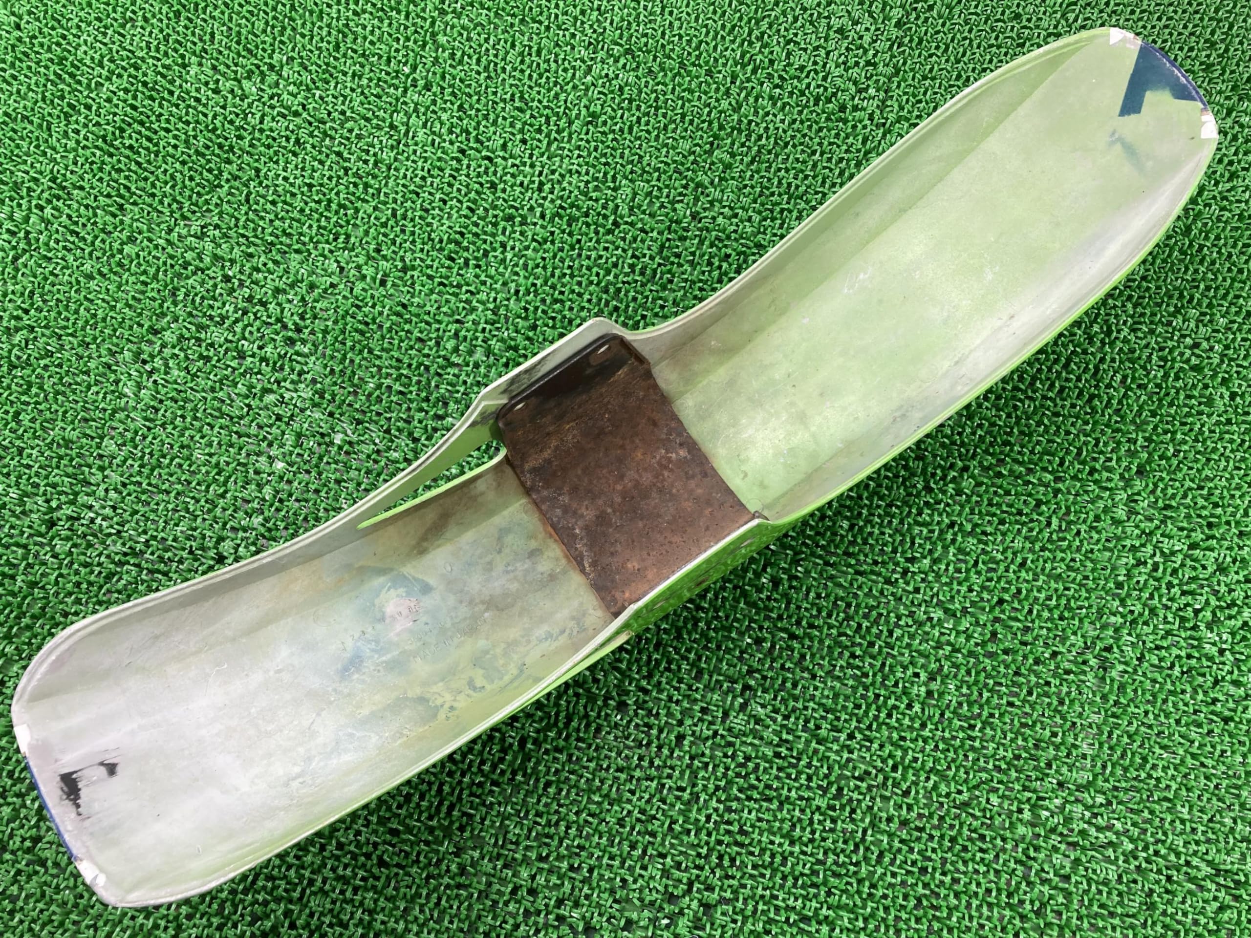 Htm出品 Kawasaki NOS 35004-1196-a5 Candy Red Front Fender ZX Zx750 Ninja