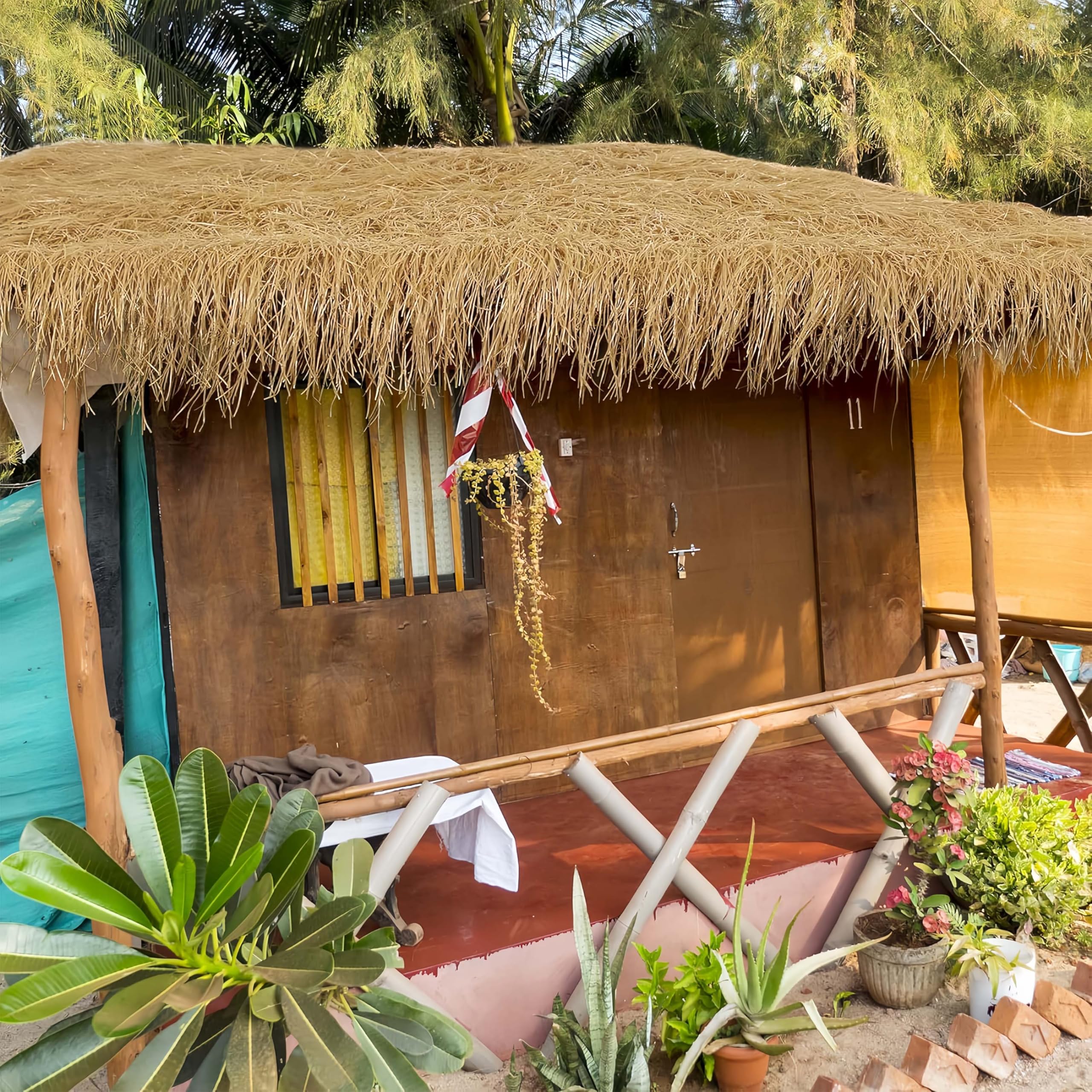 Wasserdichte künstliche Strohdachrolle, synthetisches Palmengras für Hütte, Zaun, Gartenparty-Abdeckung