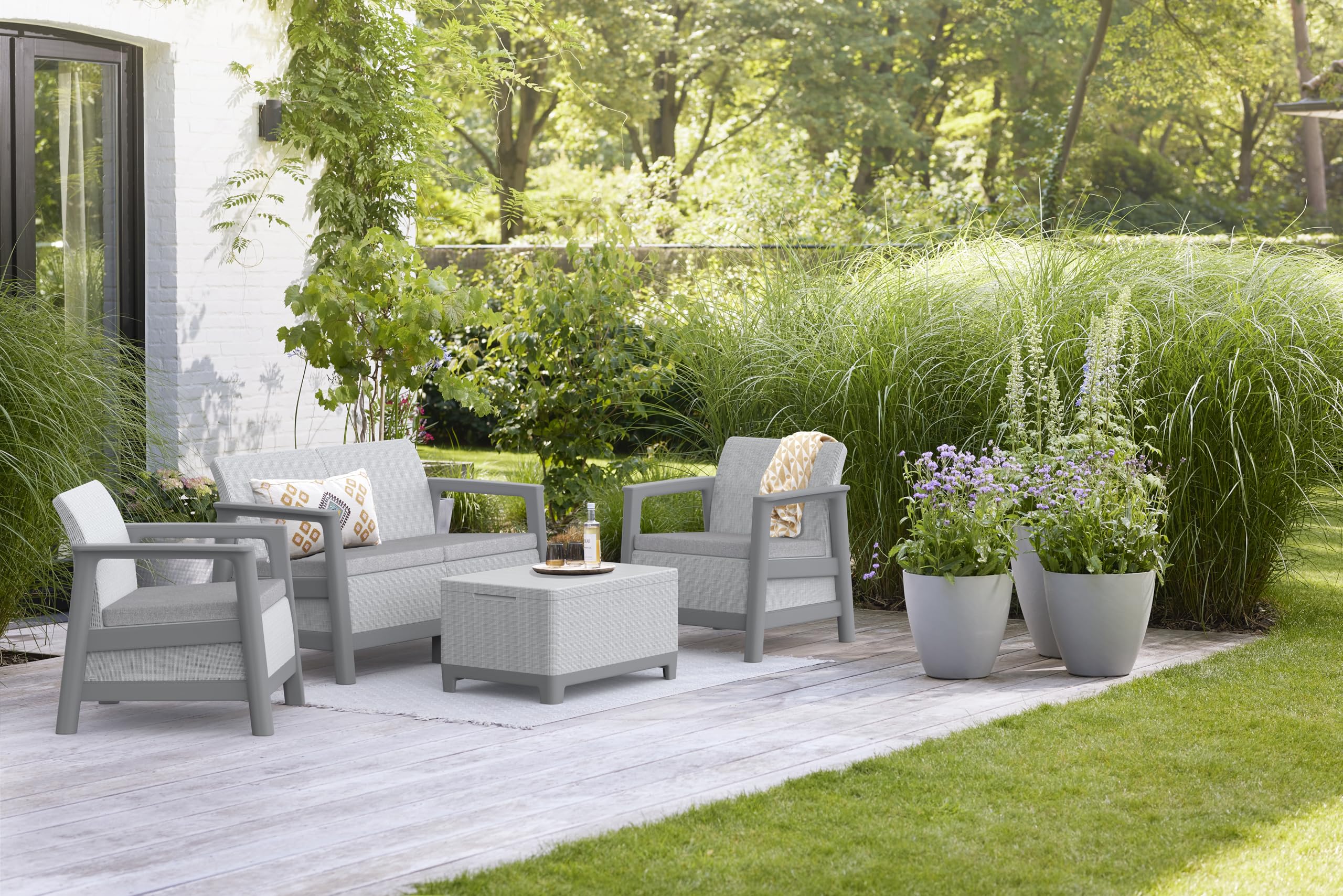 Keter Salottino da Giardino Scandi Linea, Finitura Effetto Iuta, Due Poltrone, Divano, Tavolino Contenitore, Cuscini Inclusi, Grigio