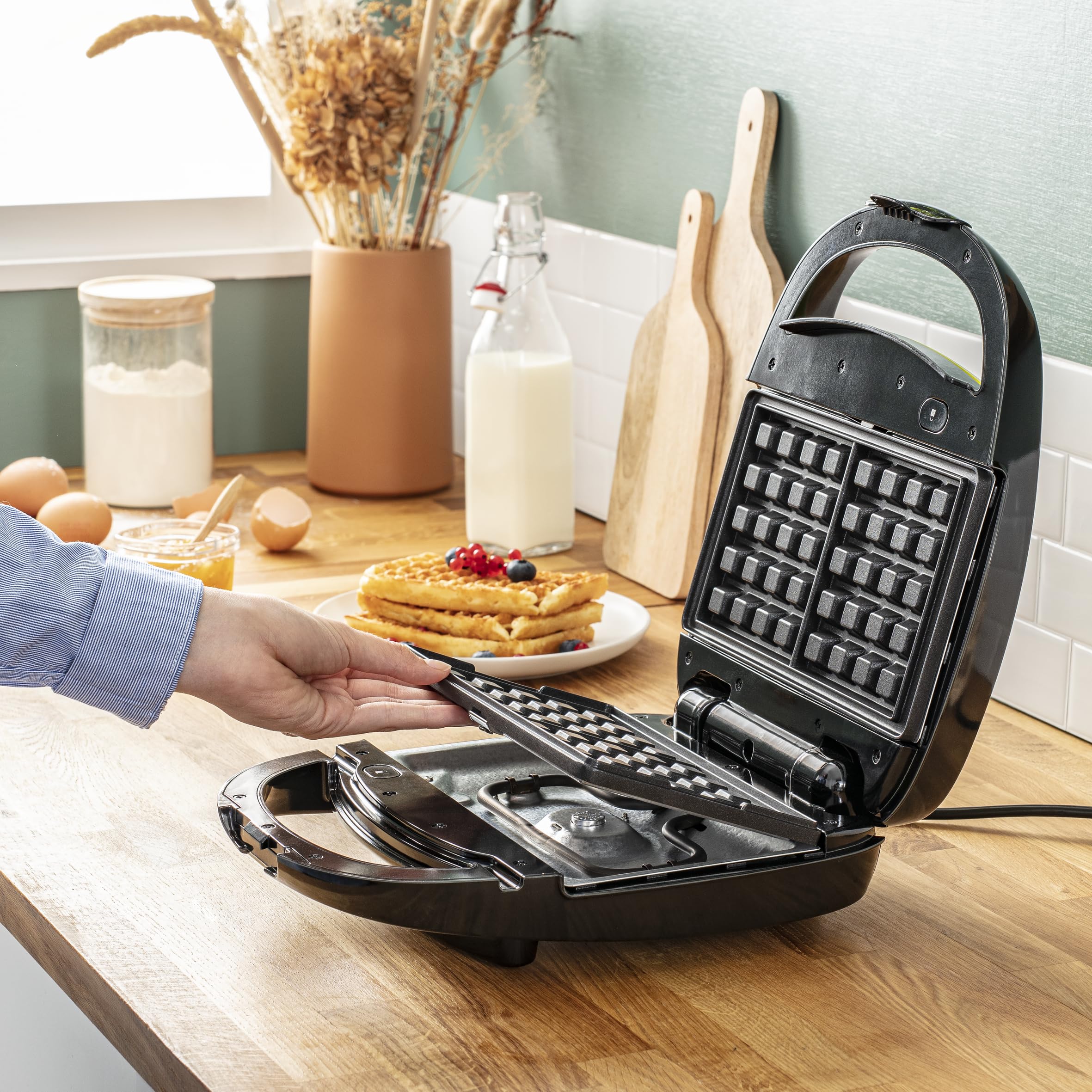 Tefal Appareil à gaufre, Multifonction, 2 jeux de plaques, Poignée sécurisée, Gaufrier Snack Time Happiness SW341112