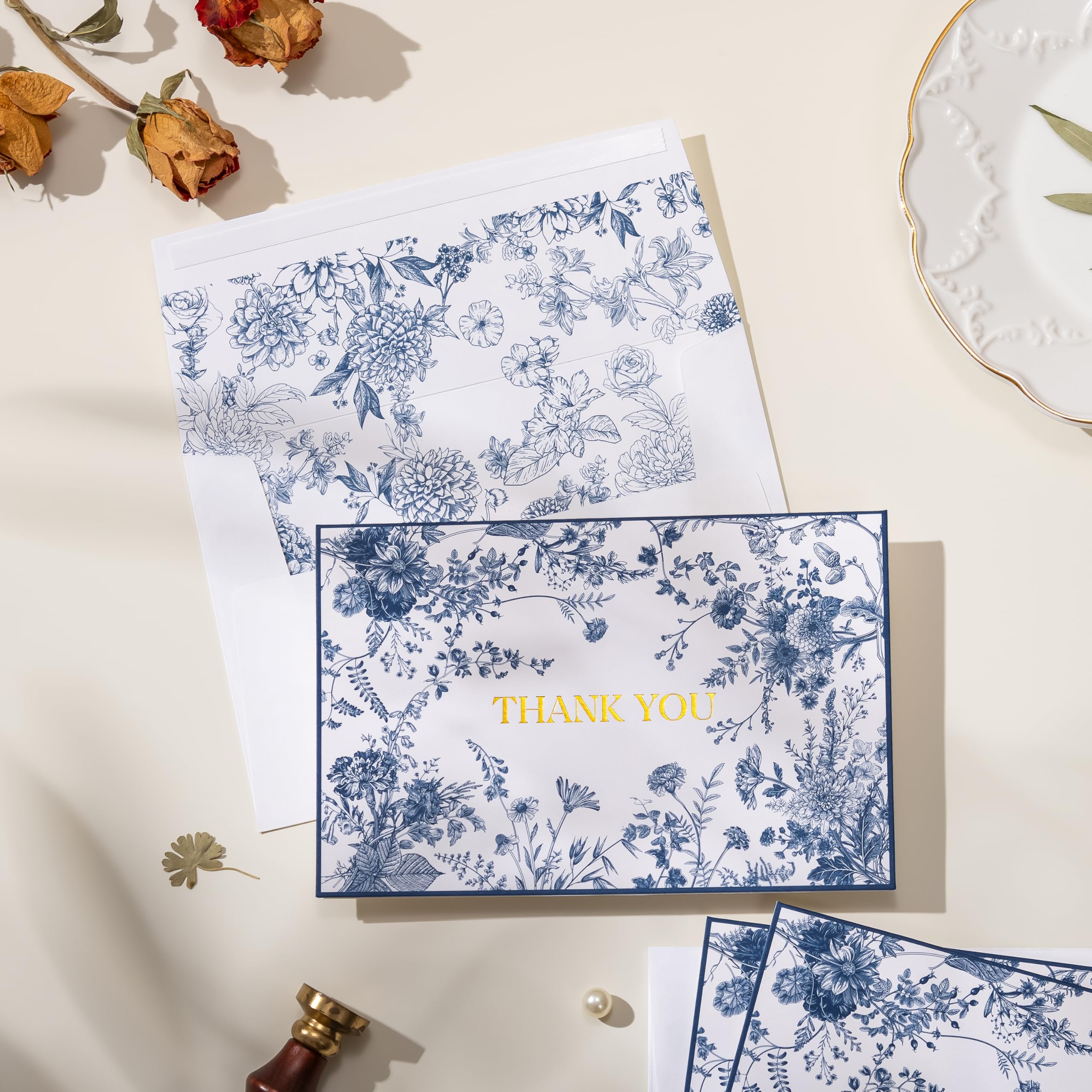 Crisky Lot de 50 cartes de remerciement à motif floral bleu marine avec enveloppes, feuille d'or pour anniversaire, fête prénatale, fête prénuptiale, mariage, remise de diplôme
