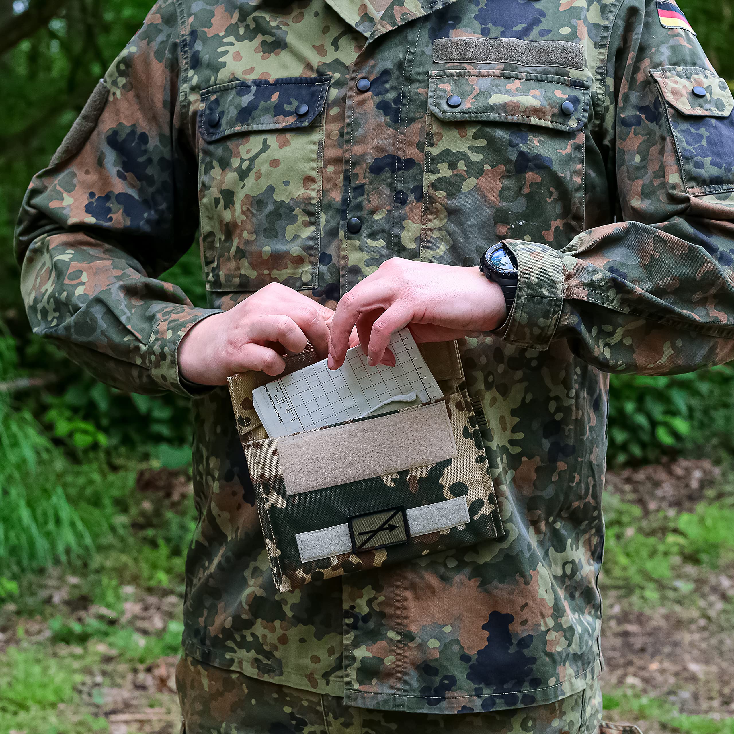 Café Viereck Bundeswehr/Military Bag, Taktisches Pouch, Utility Pouch für Outdoor/Camping/Jagd, Militär Tasche/Zubehör (TactiBag Flecktarn Oliv 20 x 14 cm)