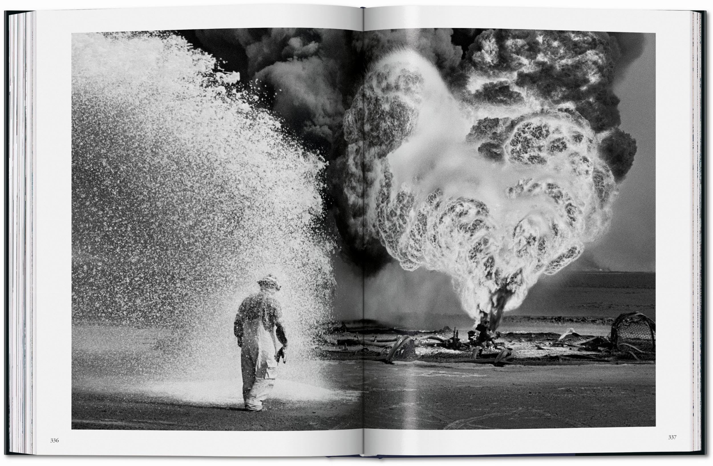 Sebastião Salgado. Workers. An Archaeology of the Industrial Age (Photography Book)
