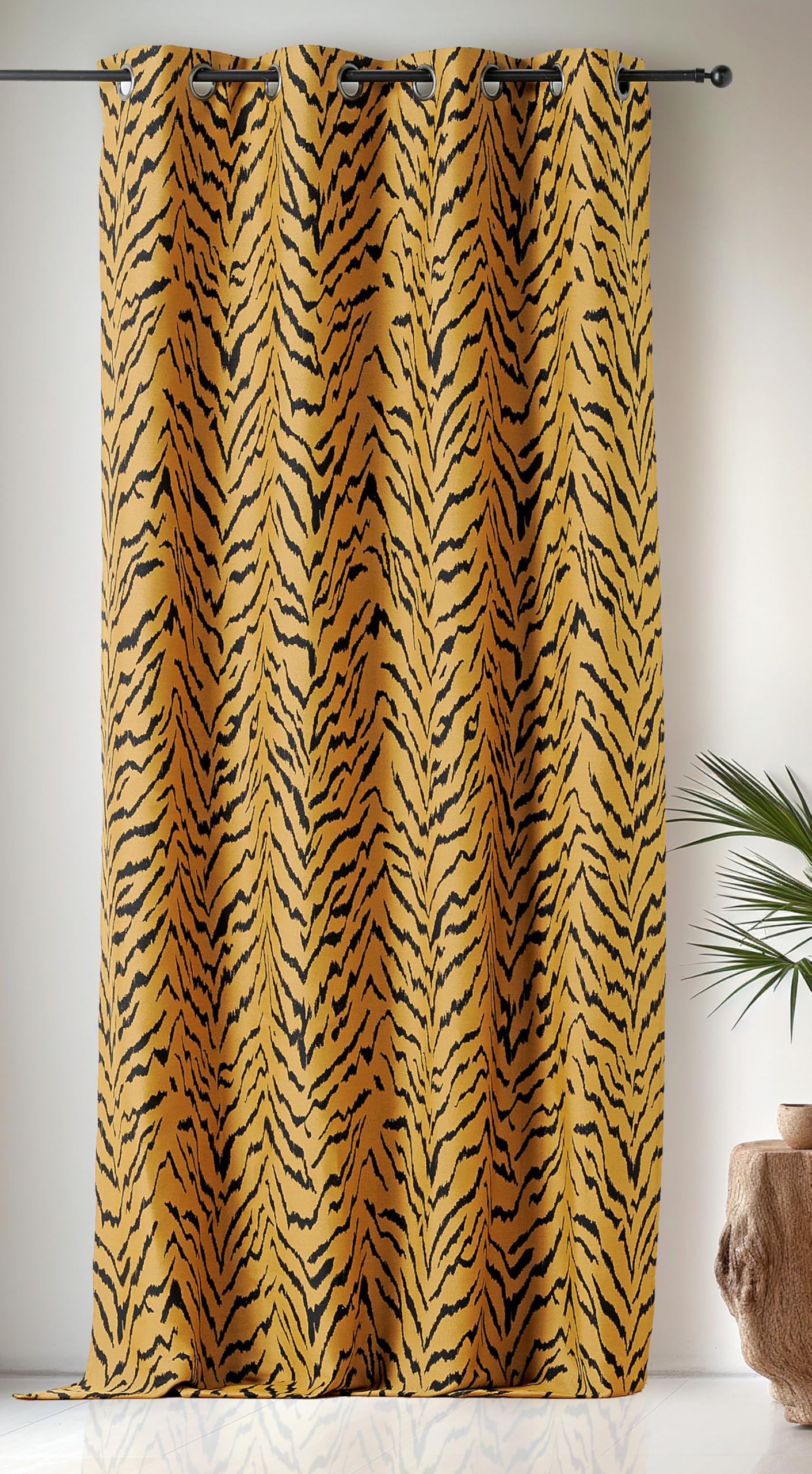 Rideau tigre Linder tissé en France pour réchauffer votre intérieur