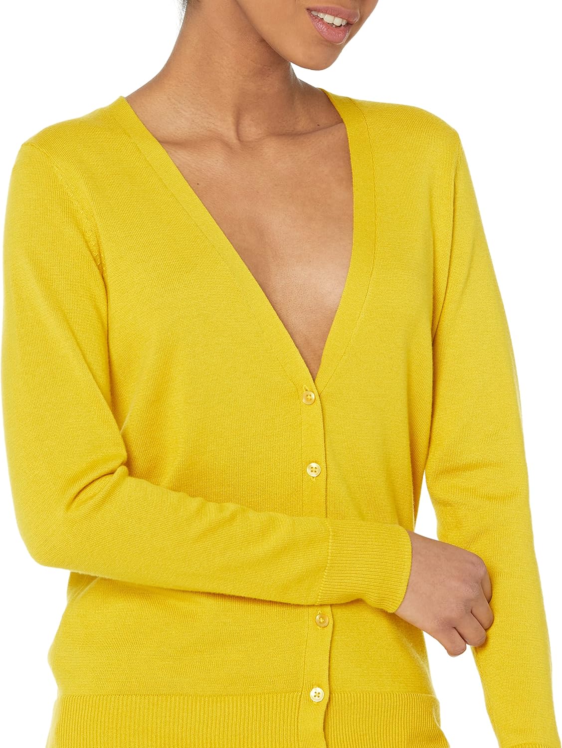 Amazon Essentials Women's Lightweight V-Neck Cardigan Sweater (Available in Plus Size) - Image 4