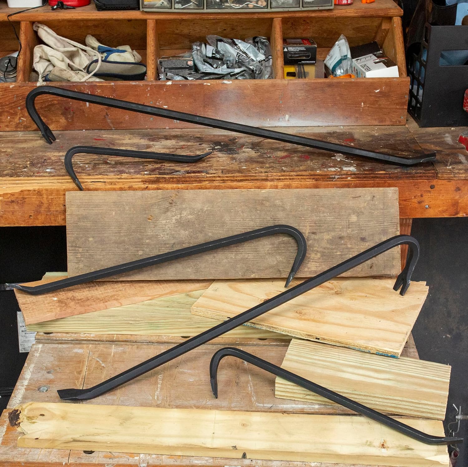 GreatNeck WR36 Pry Bar 36", Drop Forged Steel Wrecking Bar, Rust-Resistant Crowbar, Demolition Bar for Prying, Nail Pulling, Demolition Tool