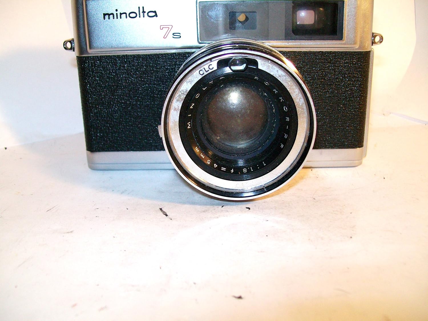 Vintage Minolta 7s 35mm Camera