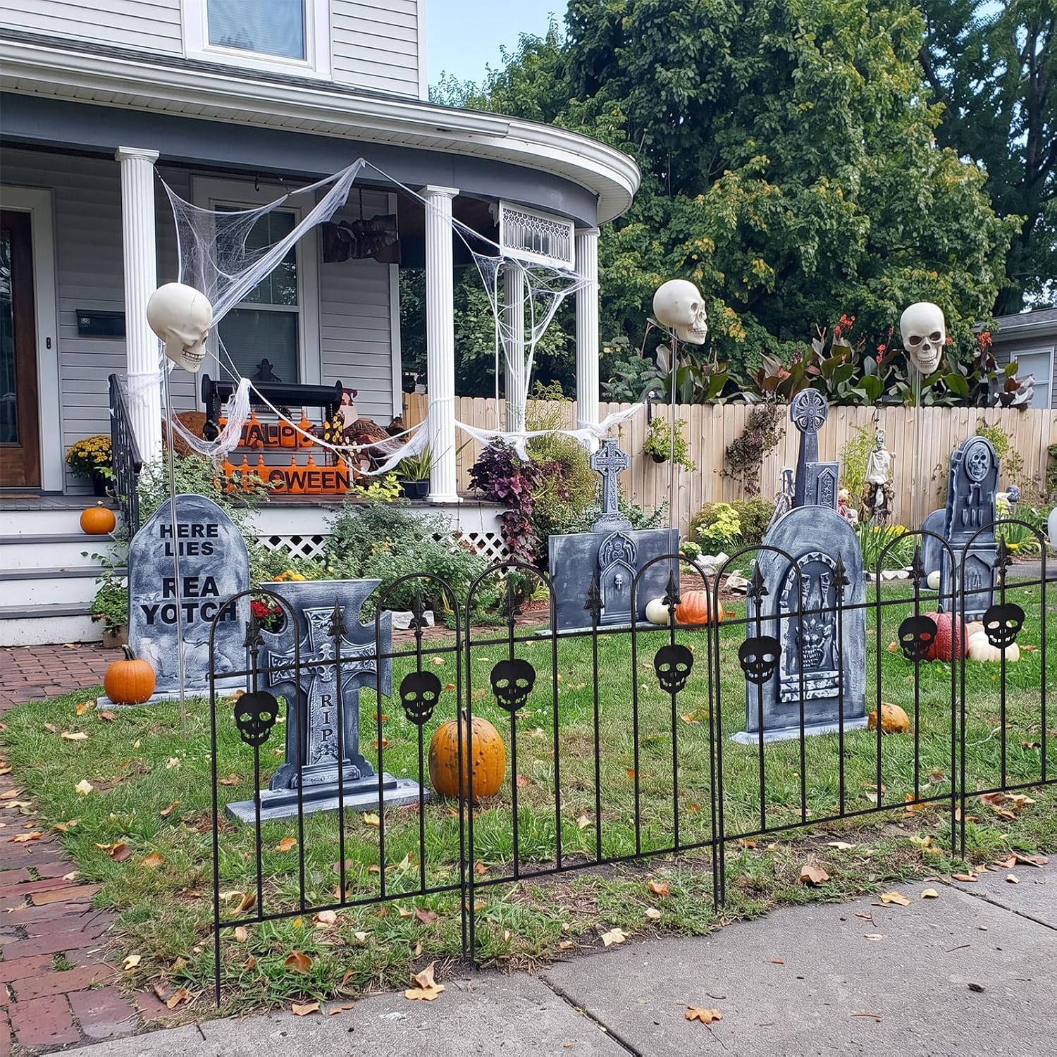Yaocom 6 Pack Large Halloween Skull Fence 35.4"H x 23.6"W Metal Yard Decor