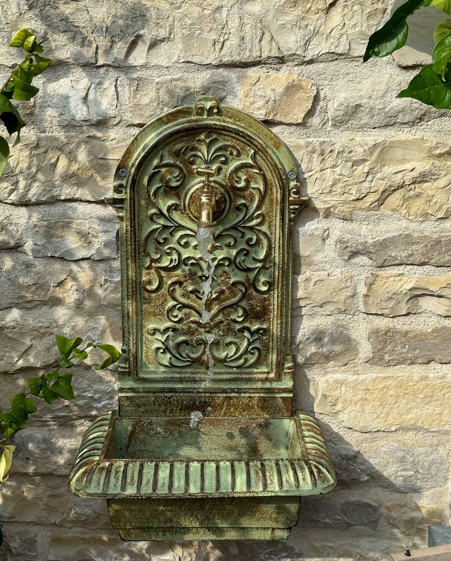 aubaho Brunnen 66cm Waschbecken Brunnen Eisen grün Wandbrunnen antik Stil Gartenbrunnen