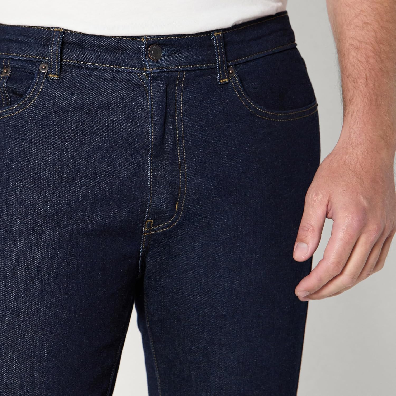 Amazon Essentials Men's Medium Stretch Skinny-Fit Jeans - Image 5