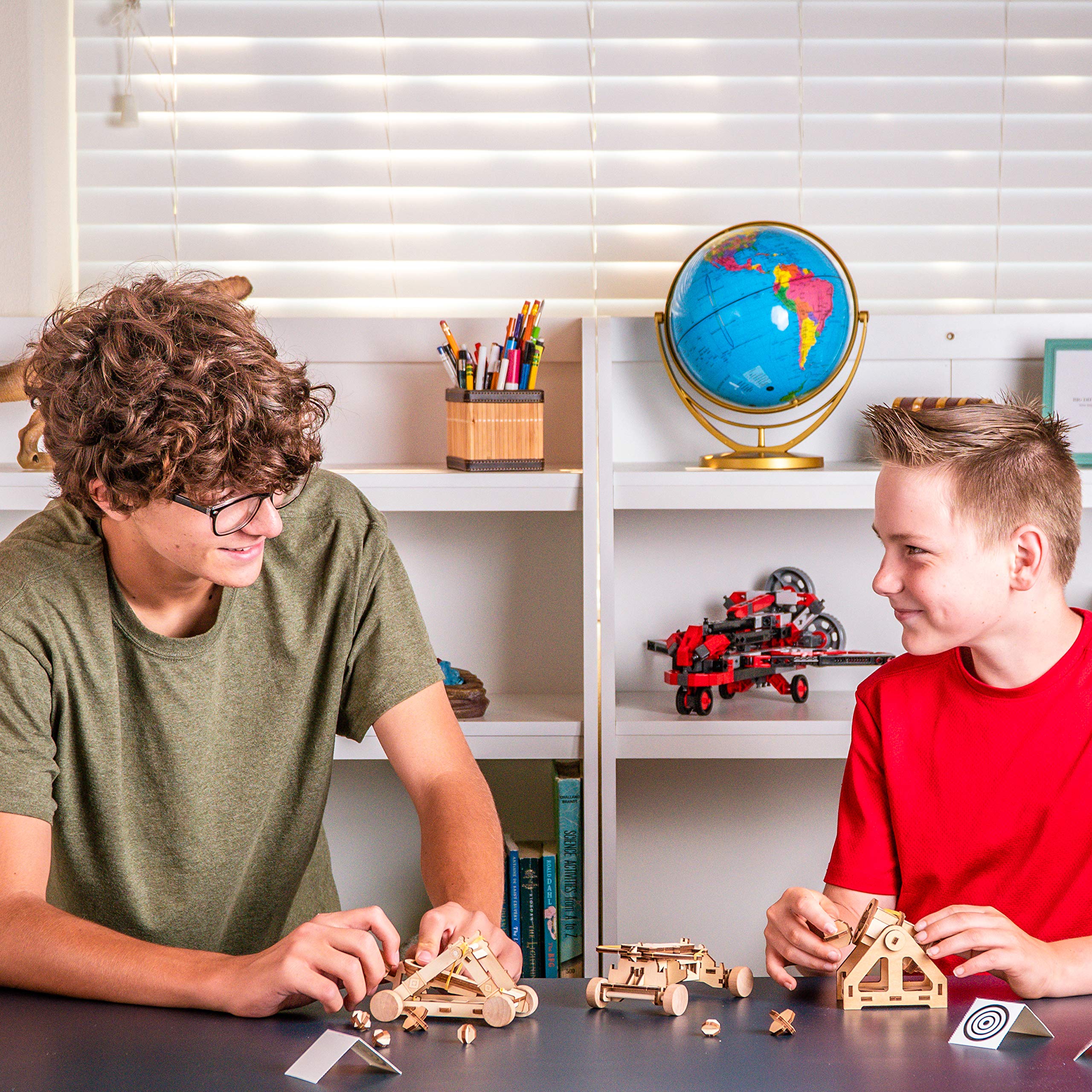 NATIONAL GEOGRAPHIC Construction Model Kit Build Your Own Wooden