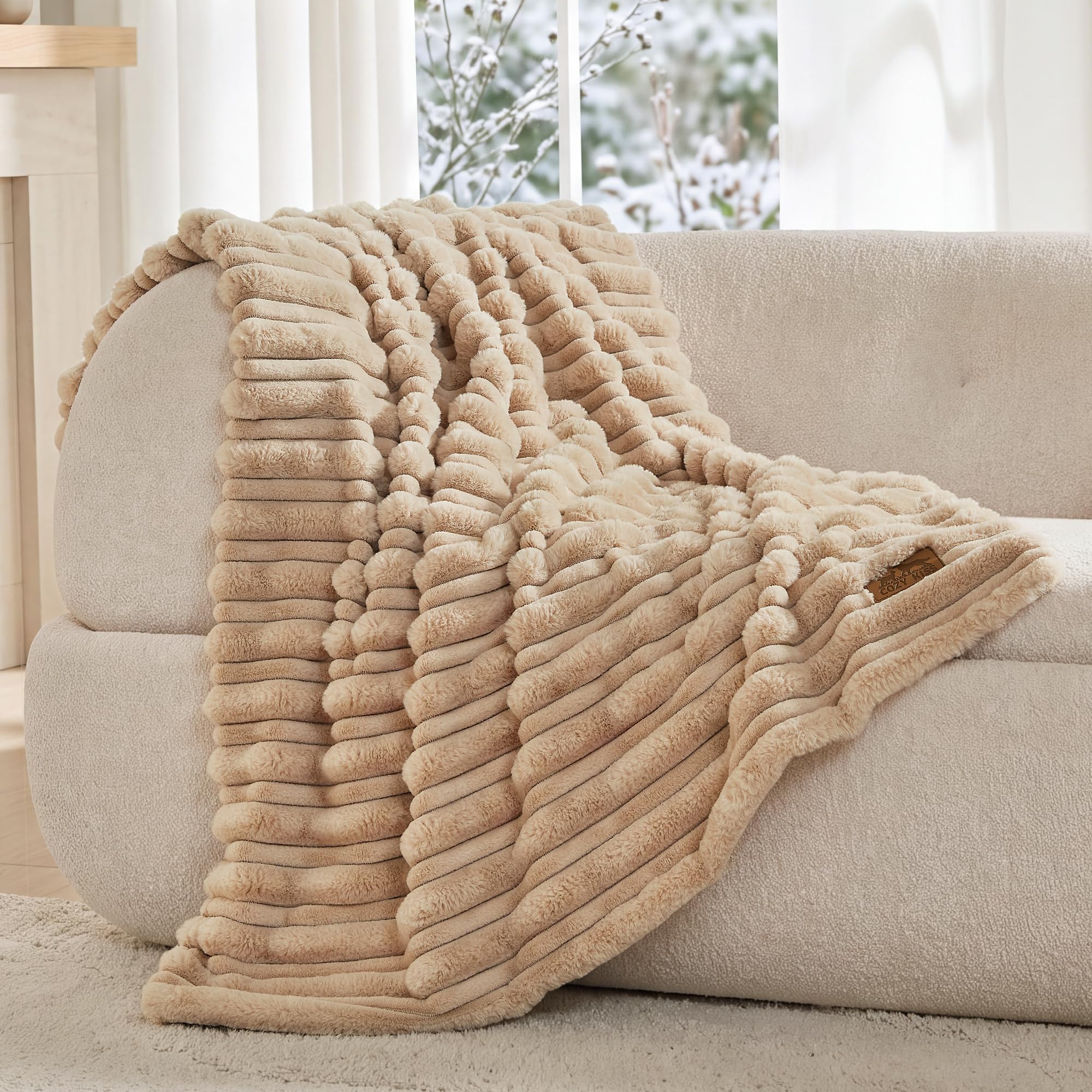 COZY KISS Soft Luxury Faux Fur Throw Blanket for Couch, 127×152cm Khaki