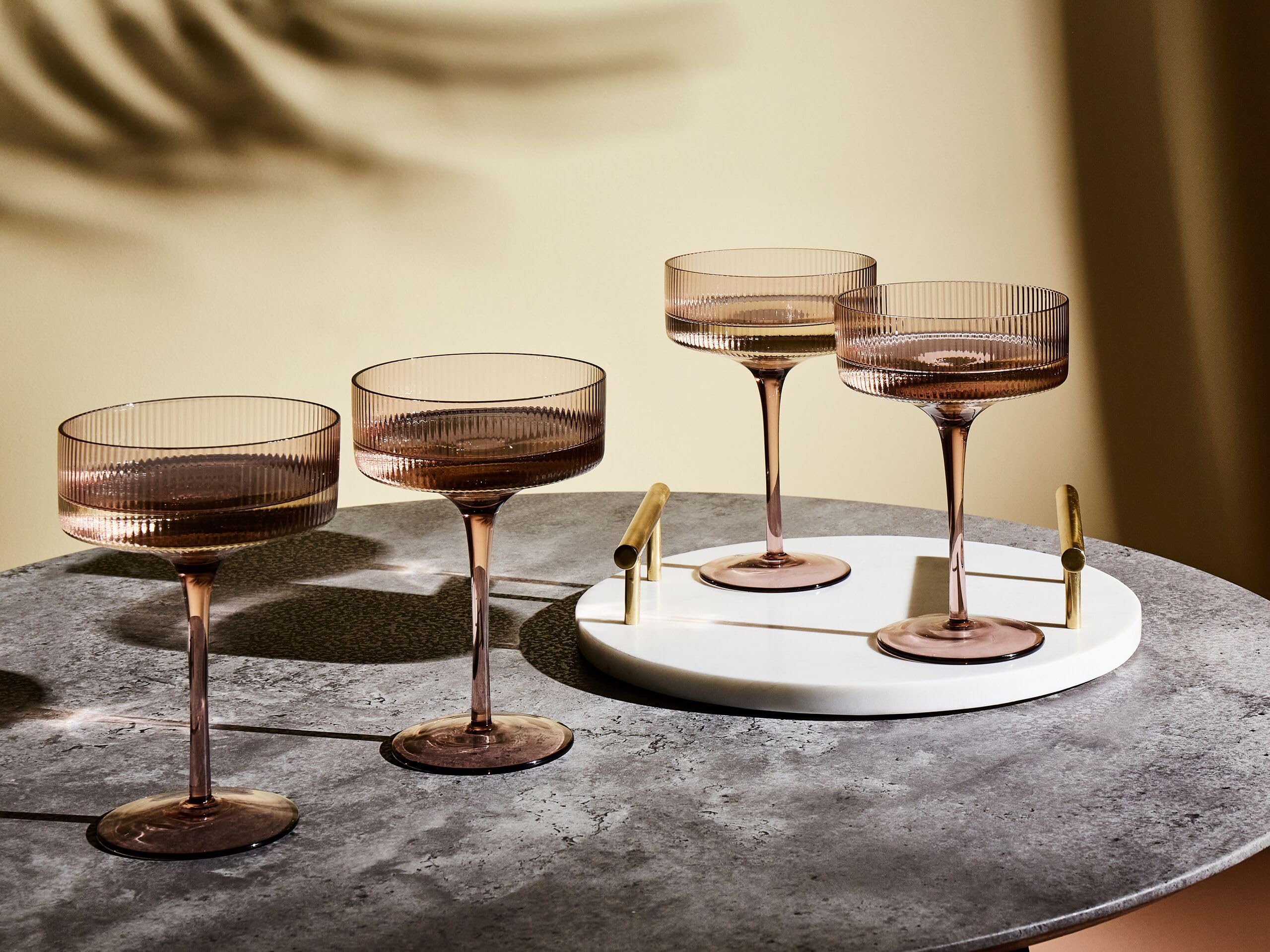 Beliani Set de 4 Soucoupes à Champagne Striées Soufflées à la Main 33 cl Rose Transparent Améthyste