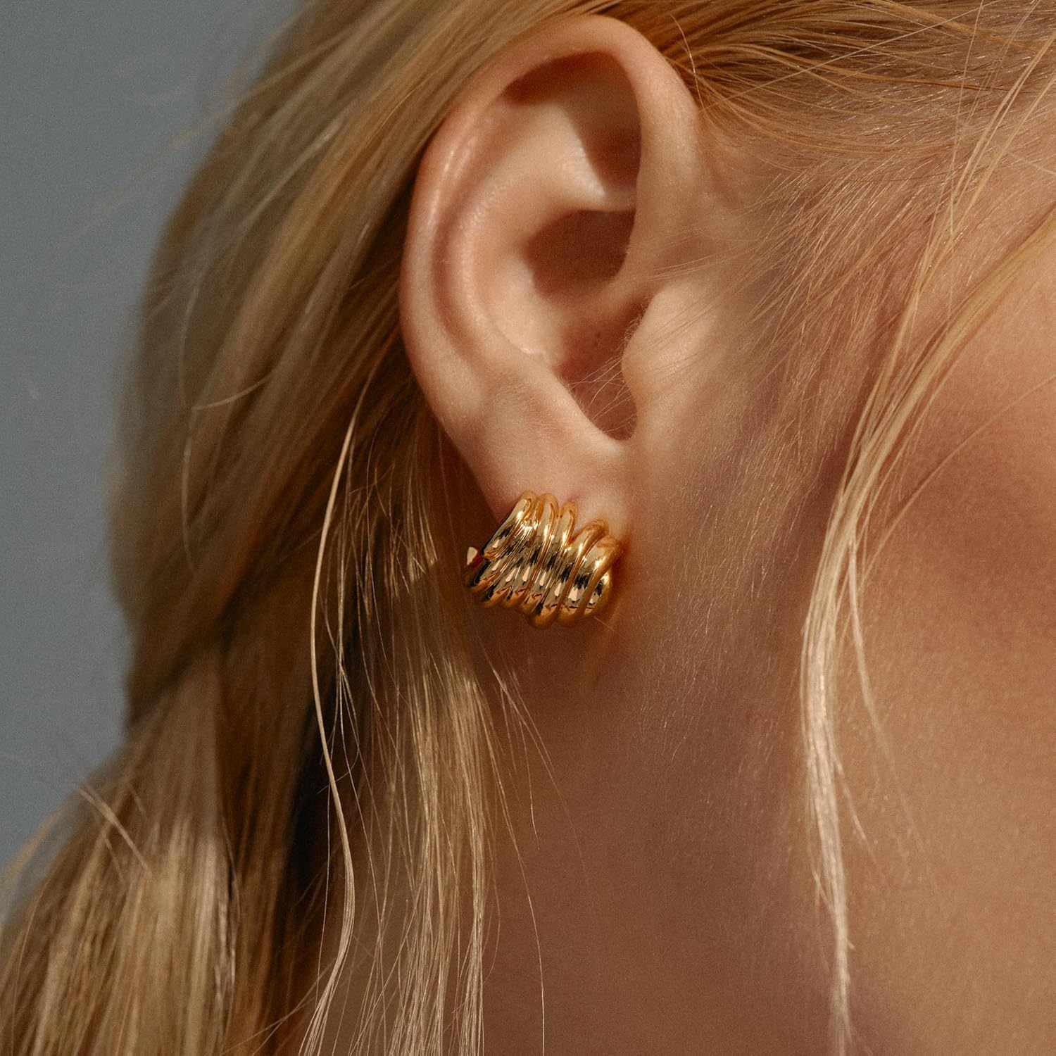 Chunky Gold Hoop Earrings for Women, 18K Gold Plated Triple Hoop Earrings, Small Thick Hoops Split Huggie Earring Aesthetic Hypoallergenic Lightweight Trendy Jewelry Gift for Women - Image 2