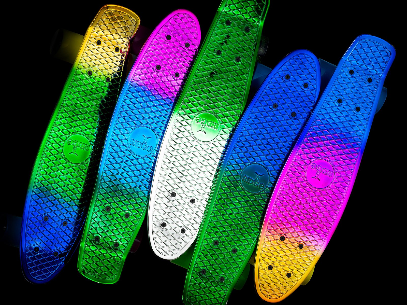 Ridge Monopatín de 27 Pulgadas Cruiser Board Metallic Fades / 59 mm Wheels