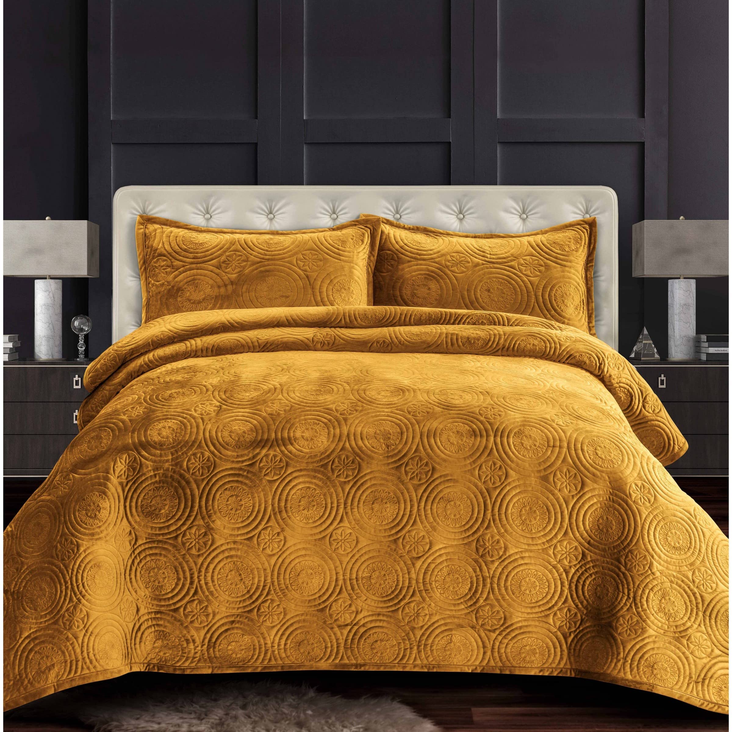 Tribeca Living Oversized Velvet Quilt 