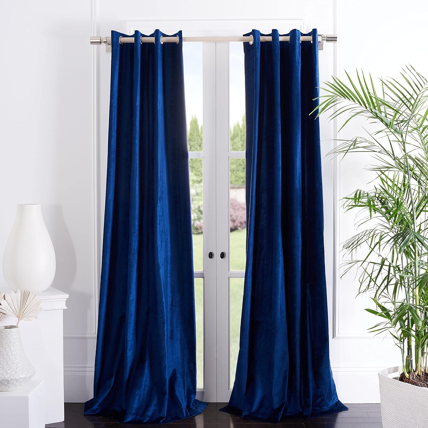 Safavieh Home Collection Creslia Royal Blue Grommet Window Panel Curtain Treatment (52" x 96")