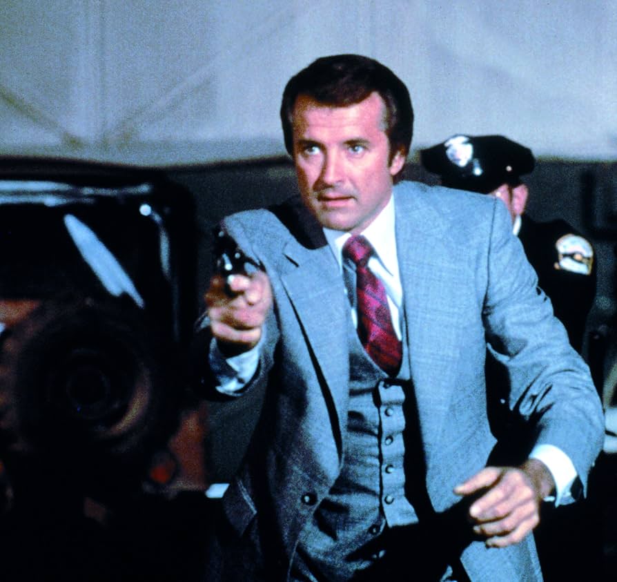 紅い旋風ワンダーウーマン　後編　 [DVD] Amazon.co.jp: 紅い旋風ワンダーウーマン【後編】（6枚組